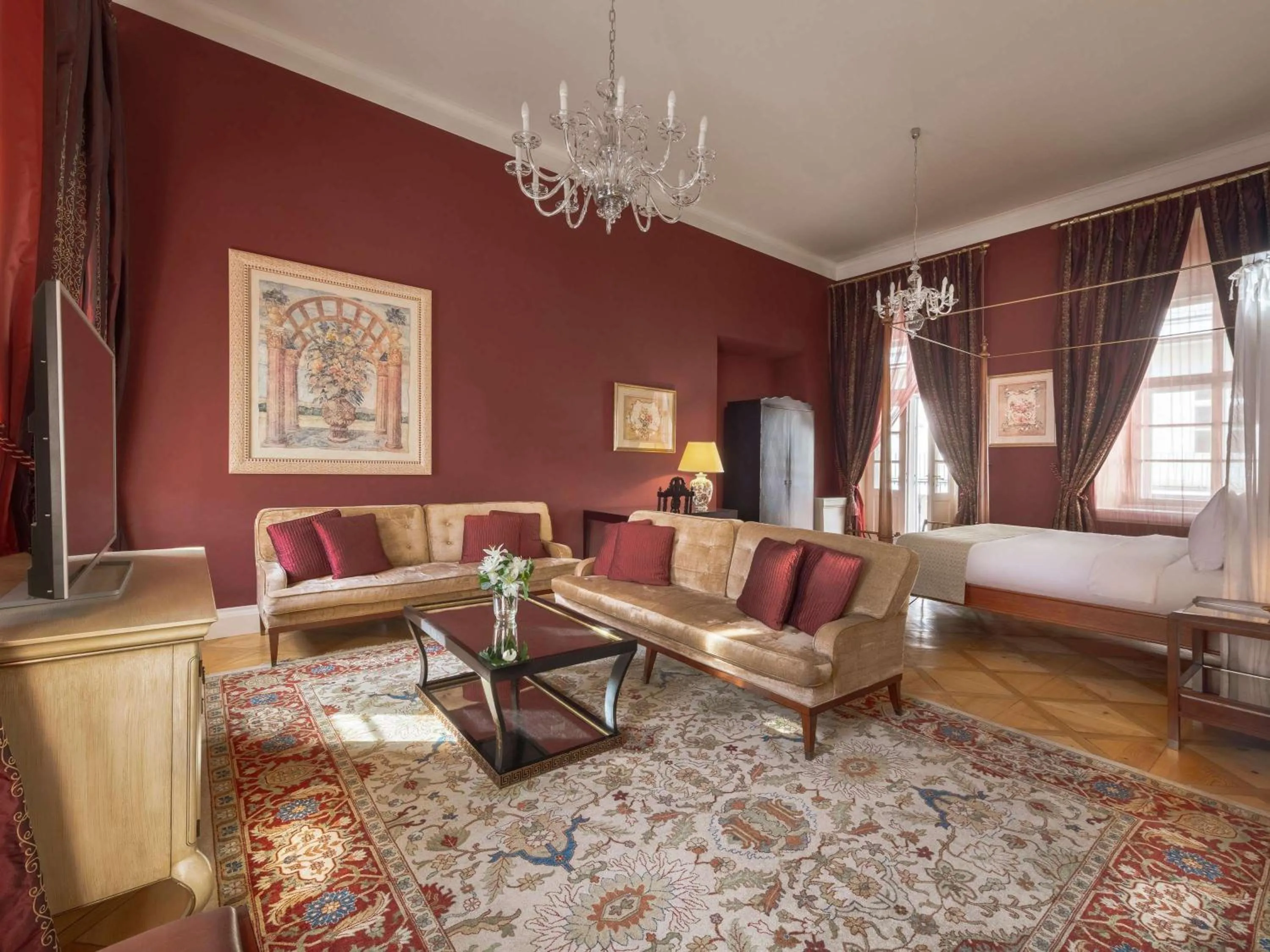 Royal Palace King Suite with Balcony and Courtyard View in The Mozart Prague