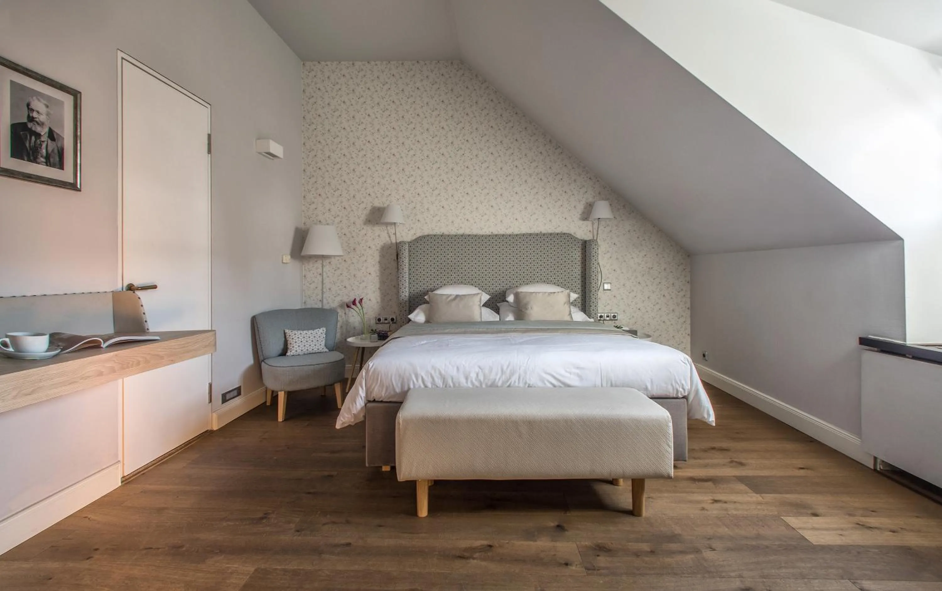 Superior room with Neruda street View in Design Hotel Neruda