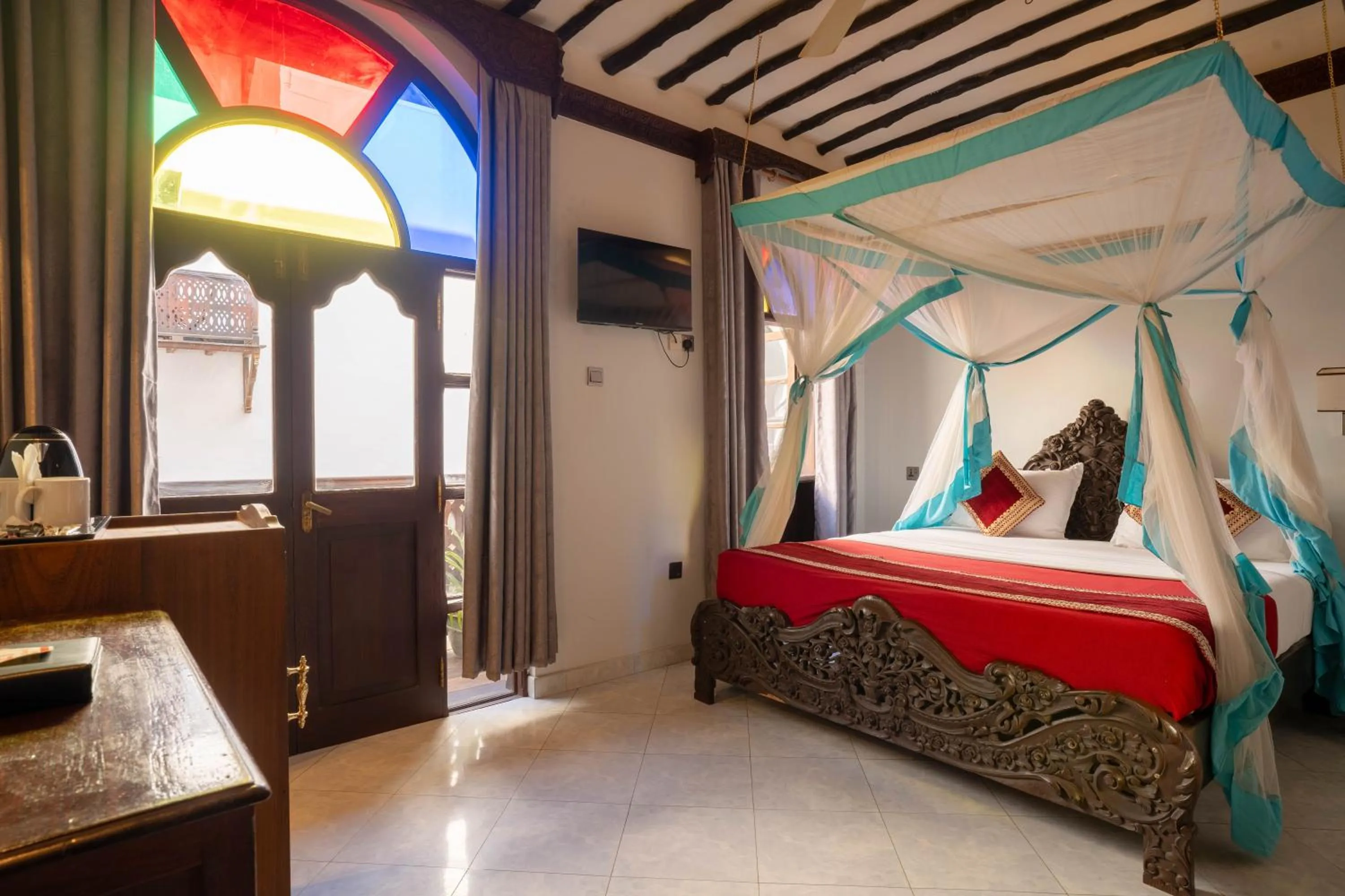 Double Room with Pool View in Dhow Palace Hotel
