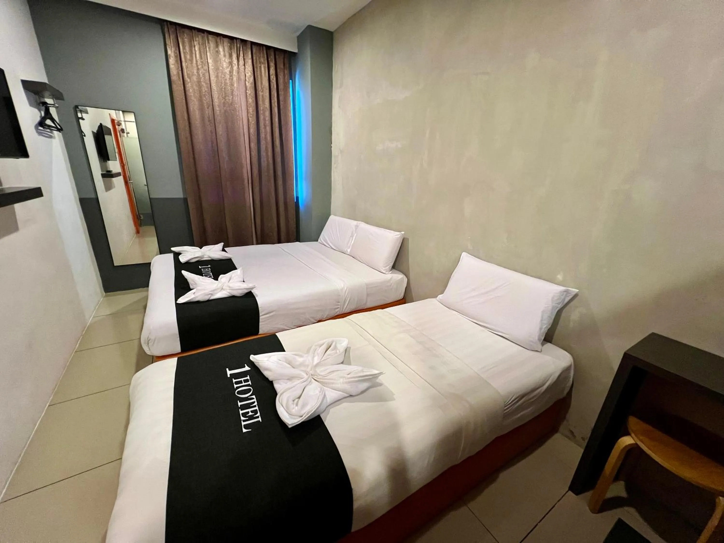 Deluxe Family Room without Window in 1 Hotel Taman Connaught