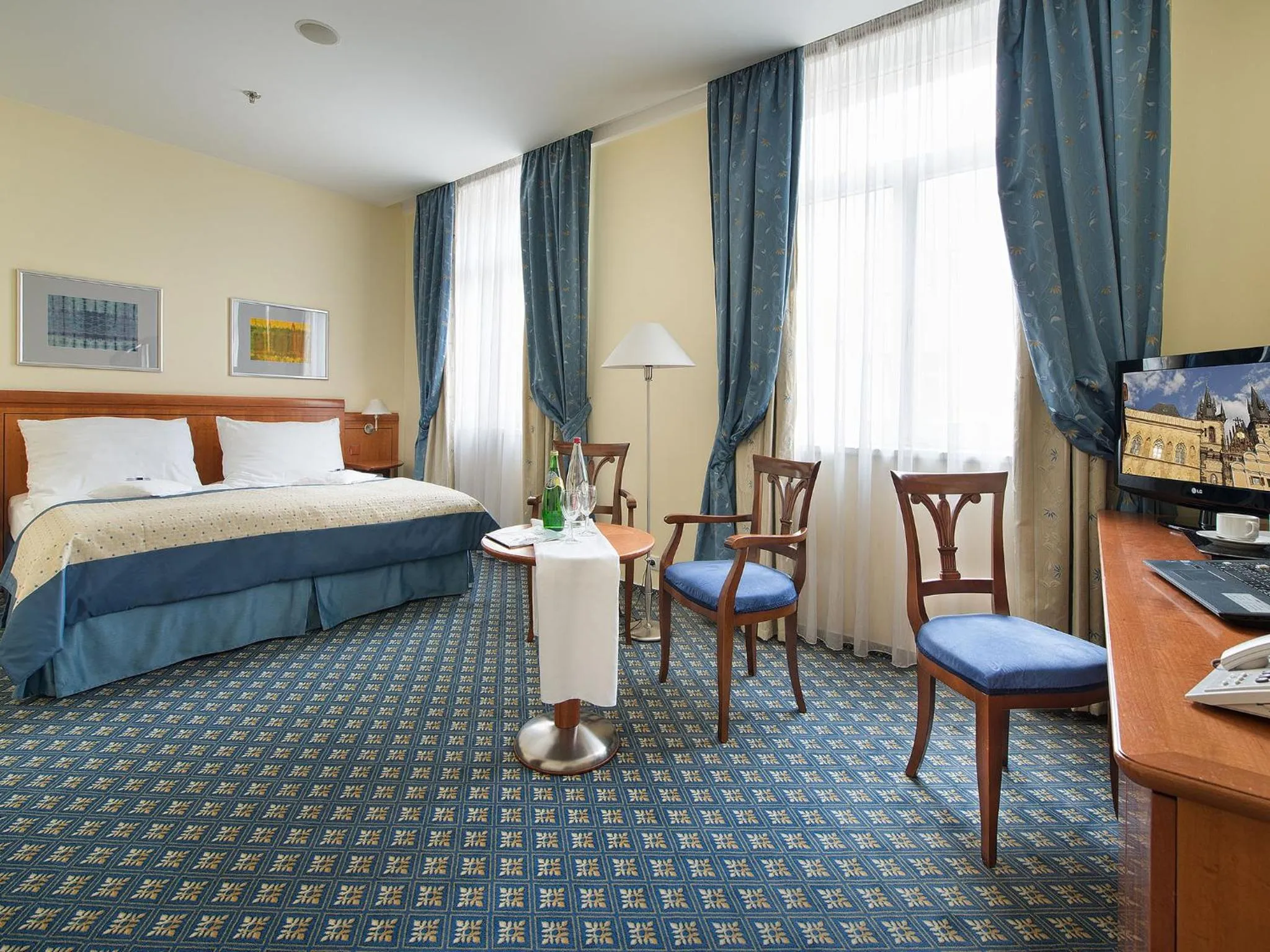 Business Double Room in Ramada Prague City Centre