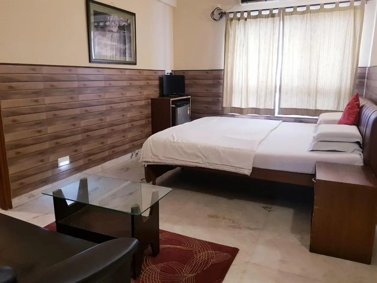 Deluxe Suite - single occupancy in Malik Guest House