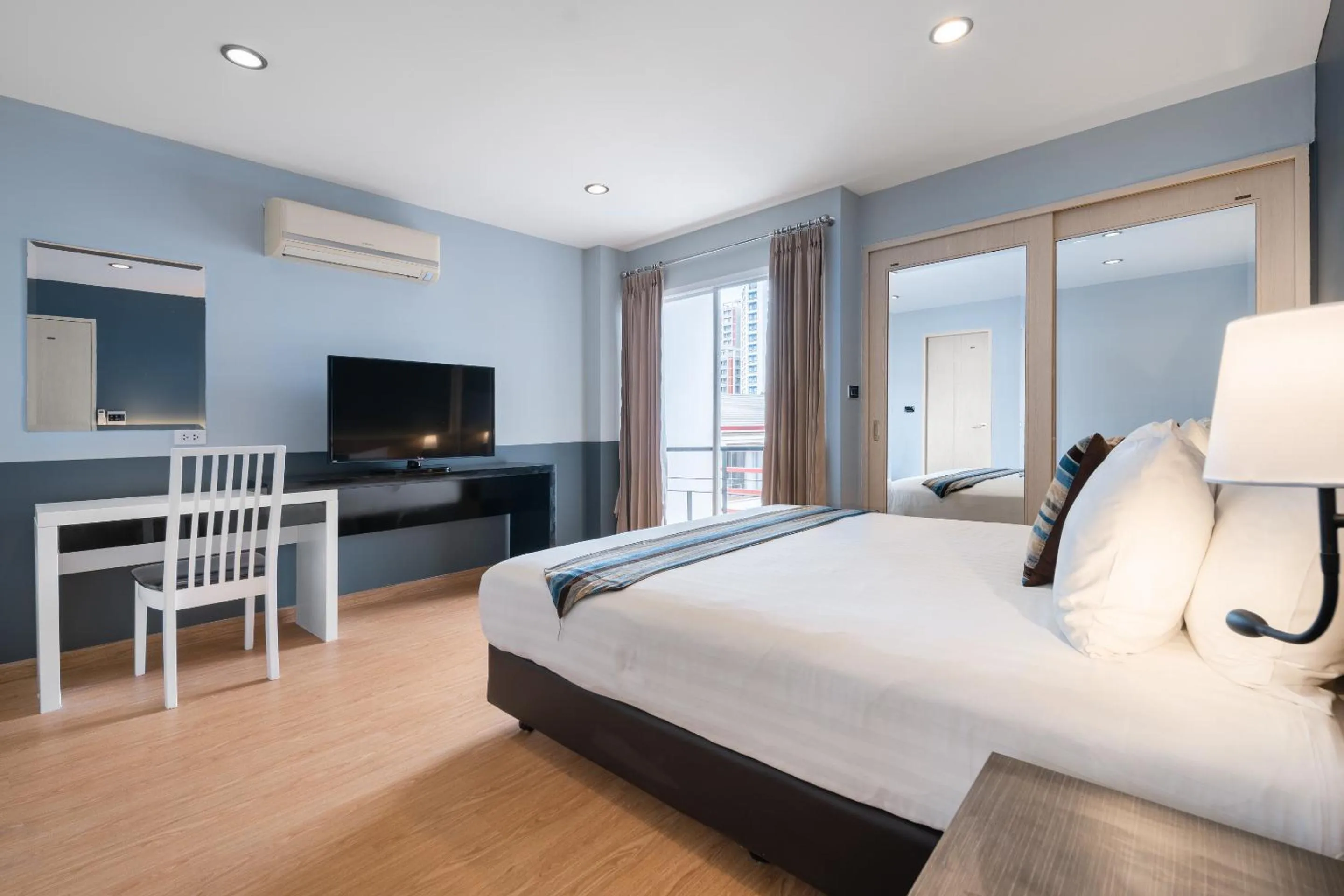 Two-Bedroom Suite in iCheck inn Residences Sathorn