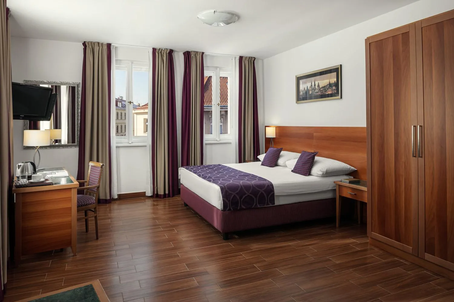Double or Twin Room in Hotel Galileo