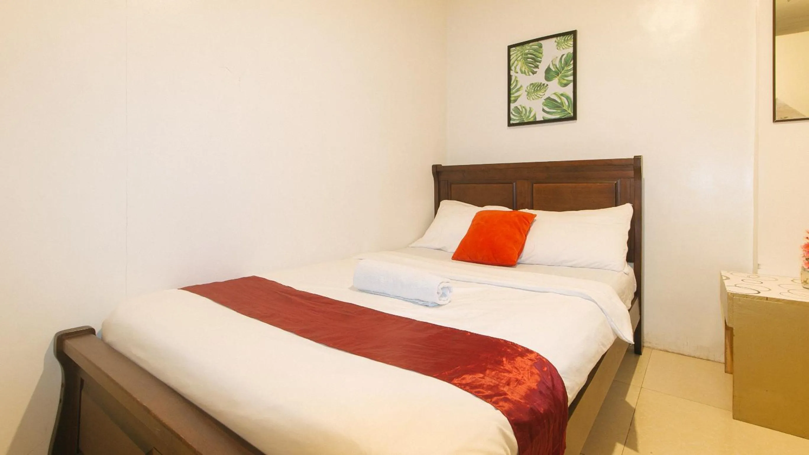 Nearest Hostel Pasay City by RedDoorz