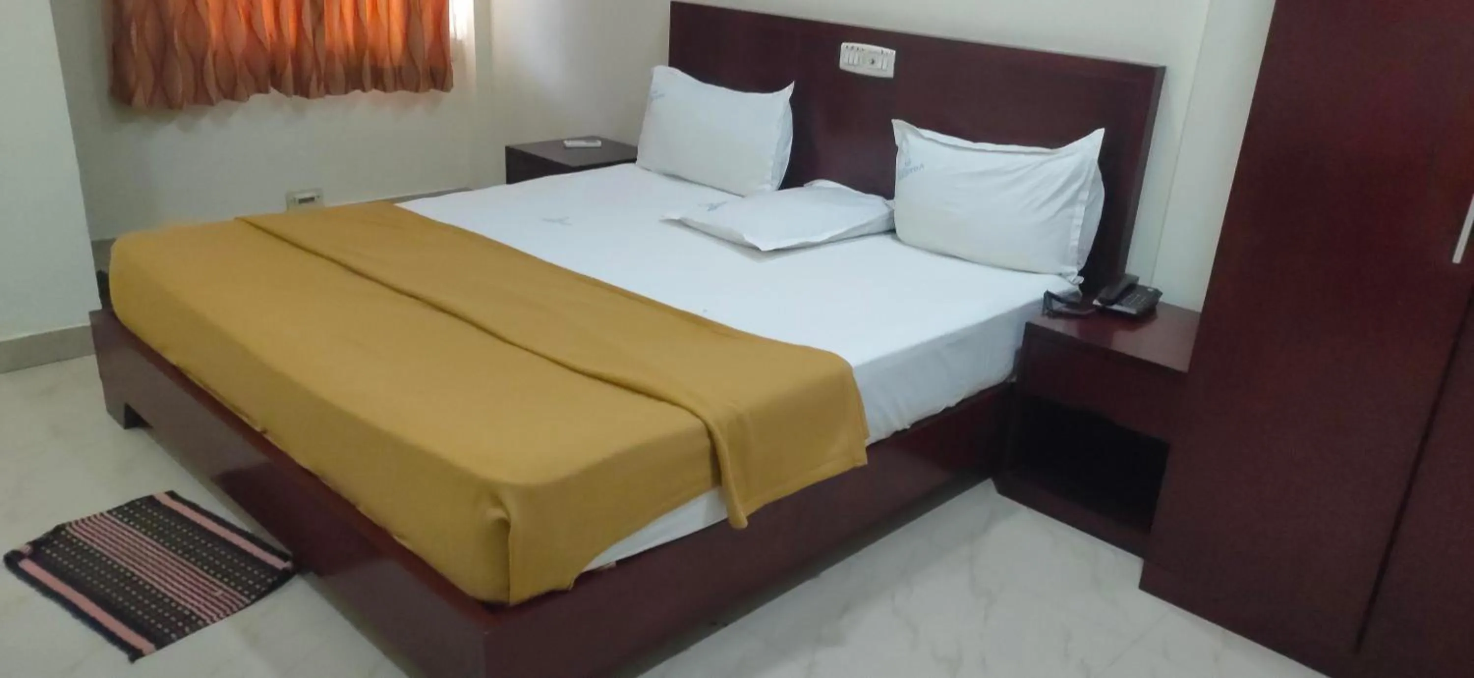 Deluxe Room - single occupancy in Hotel Geetha International