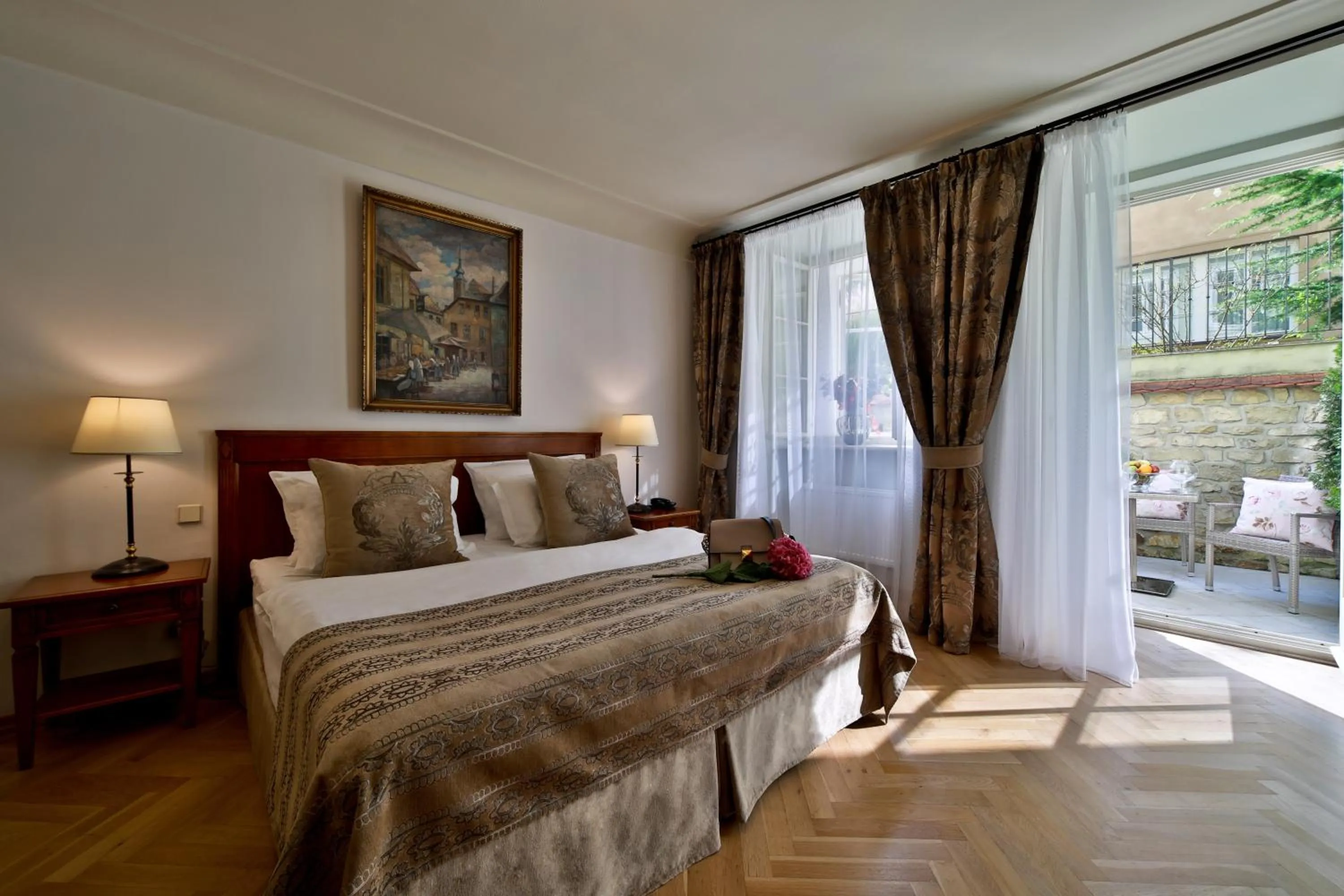 Deluxe Double Room with Terrace in Appia Hotel Residences