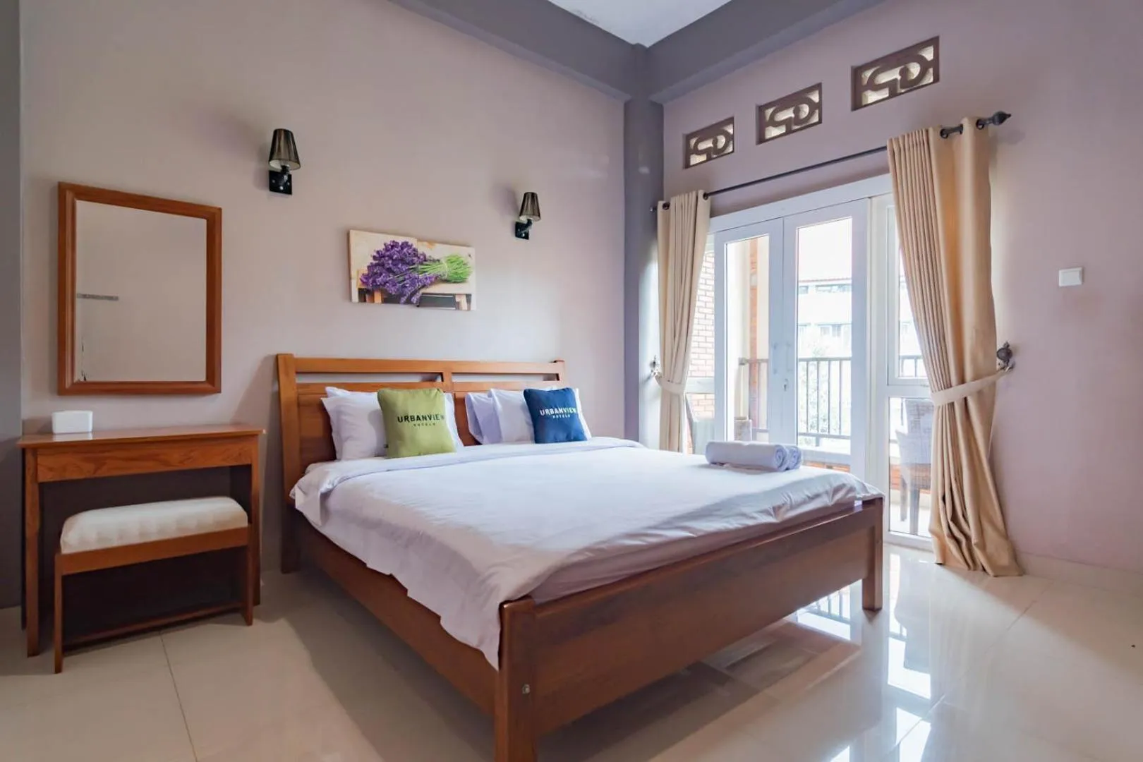 Superior Double Room in Urbanview Hotel Syariah Insani Cisarua Puncak