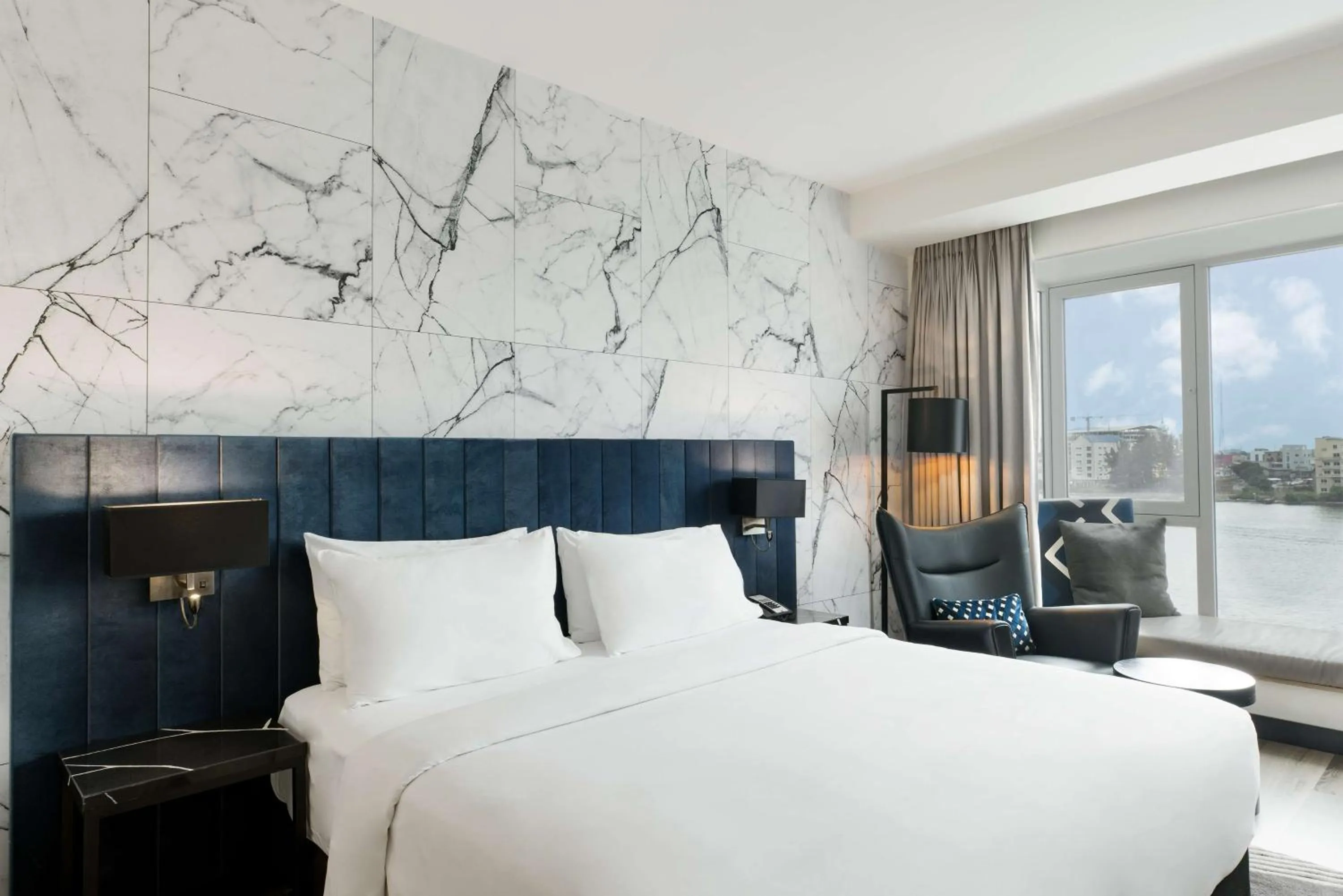 Suite with Lagoon View and Lounge Access in Radisson Blu Anchorage Hotel