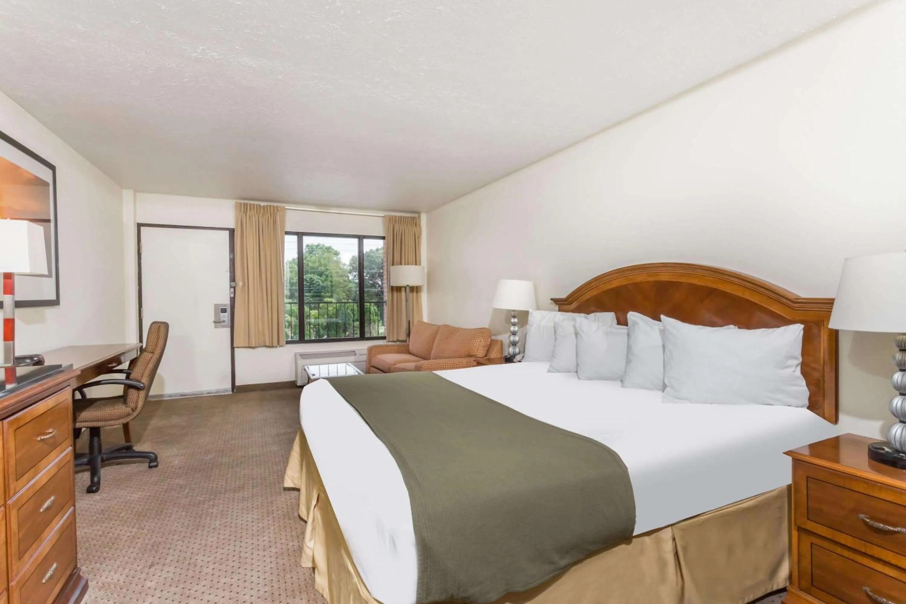 King Room - Non-Smoking in Days Inn by Wyndham Bedford