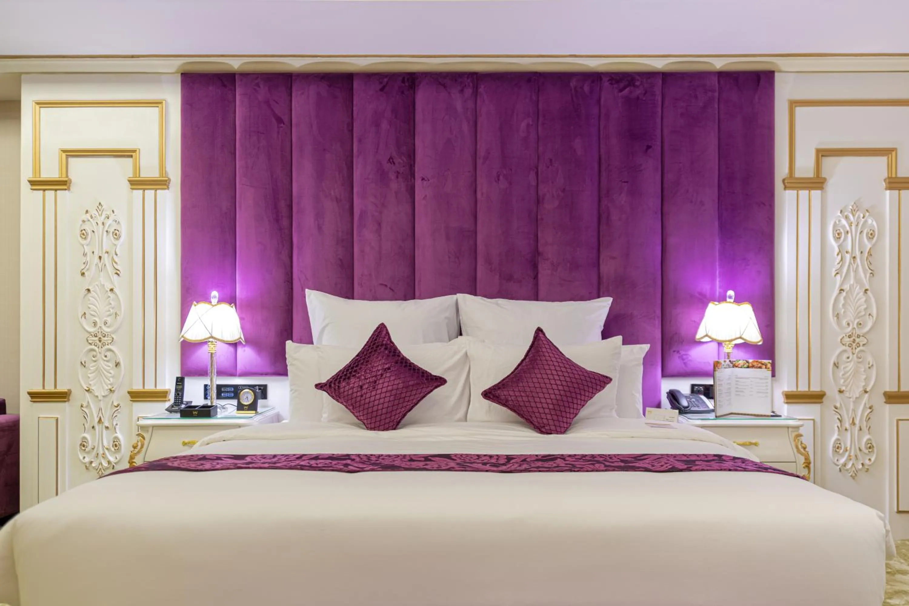 Superior Queen Room in WA Hotel