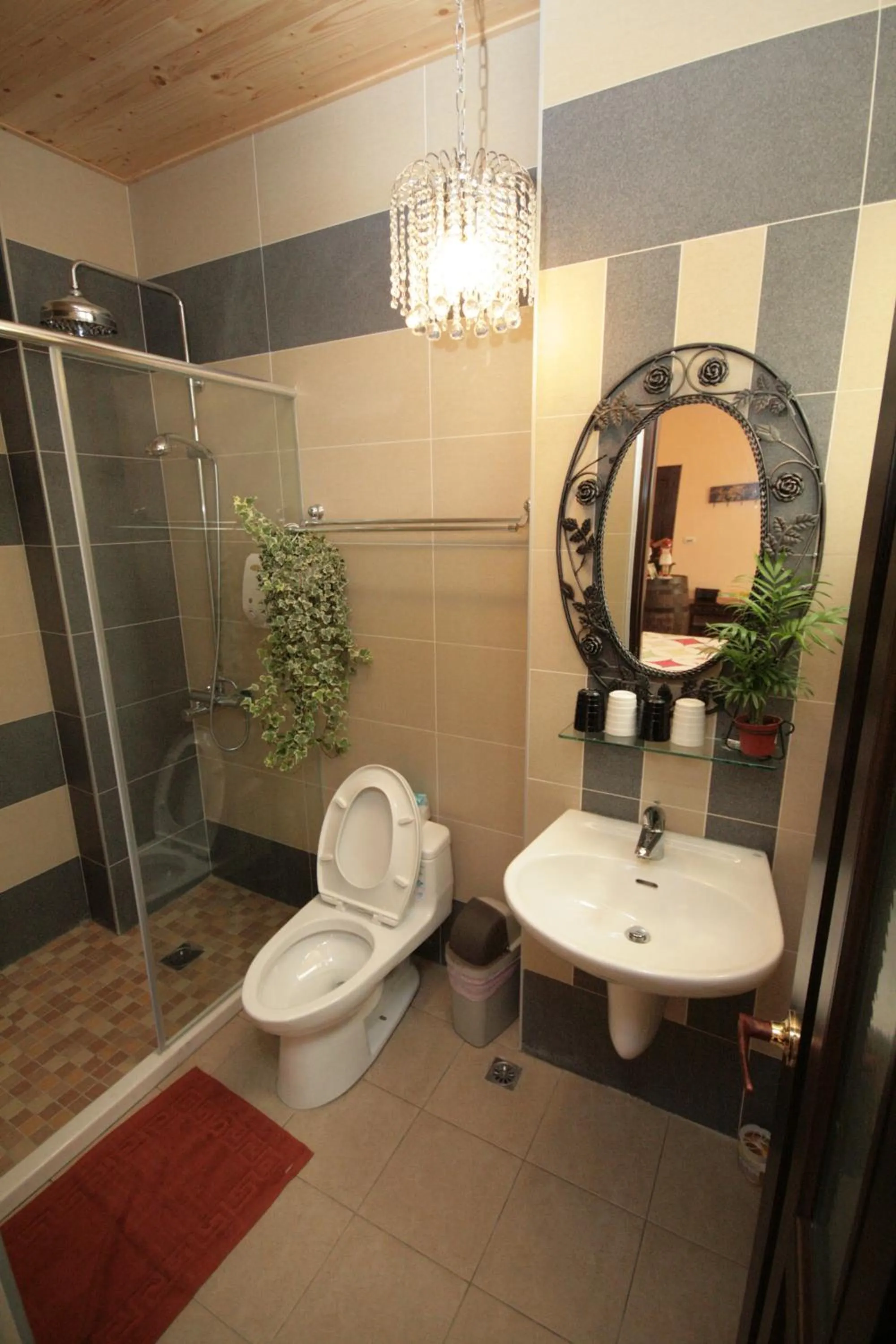 Classic Triple Room in Hualien Paris Home B&B