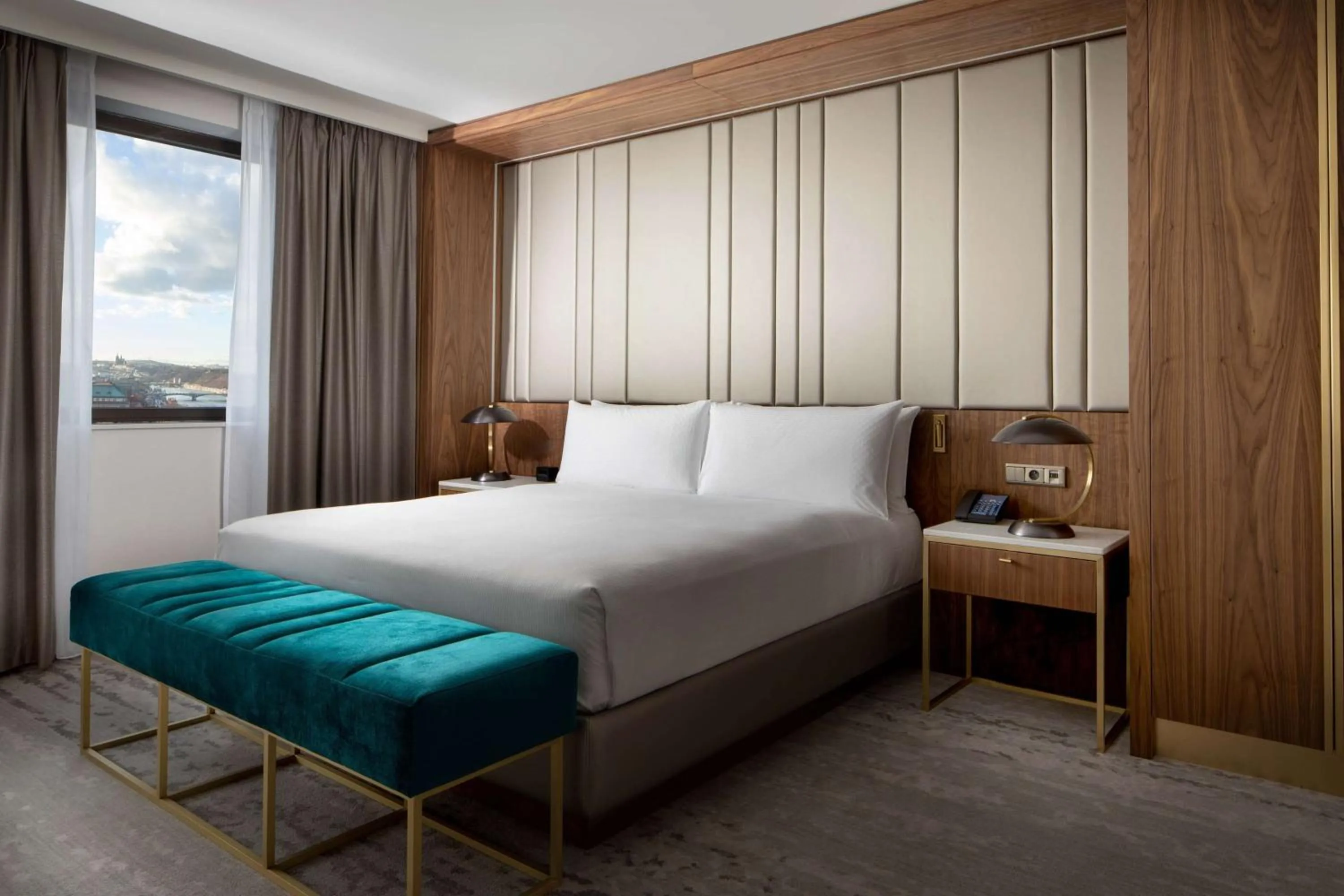 King Apartment Suite in Hilton Prague Hotel