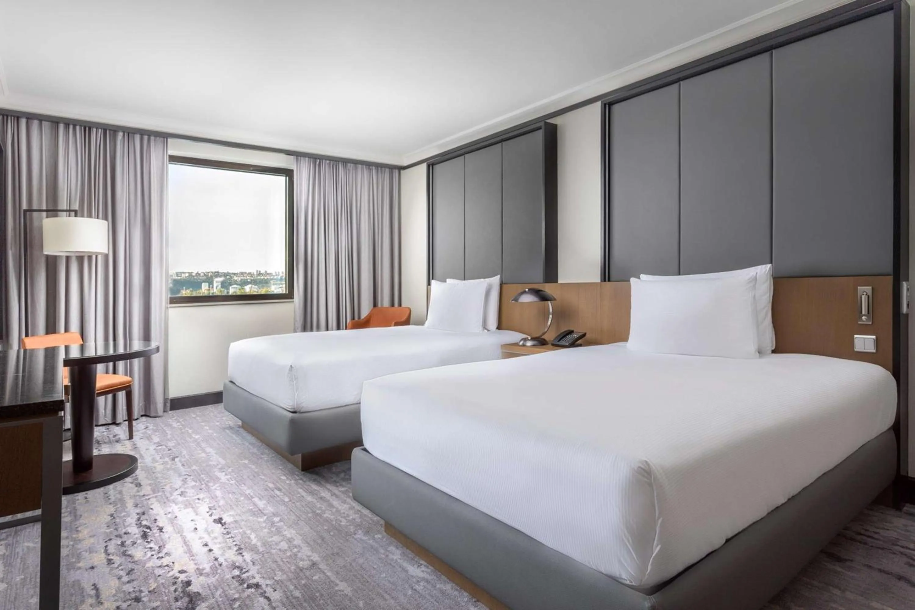 Executive Twin Room in Hilton Prague Hotel