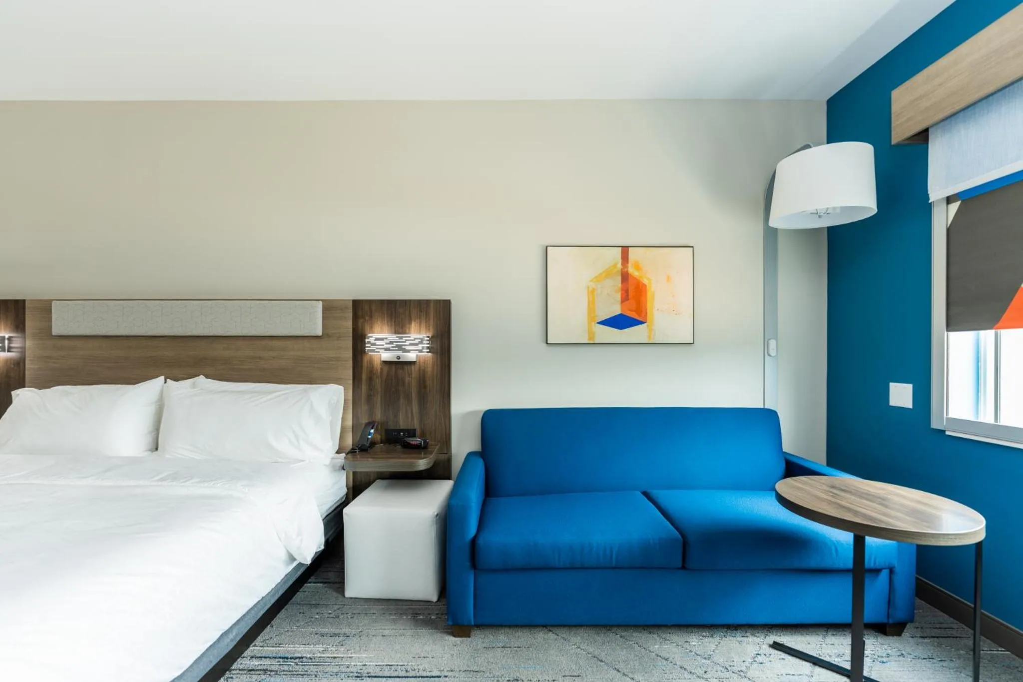 King Room - Hearing Accessible in Holiday Inn Express & Suites Charlottesville by IHG