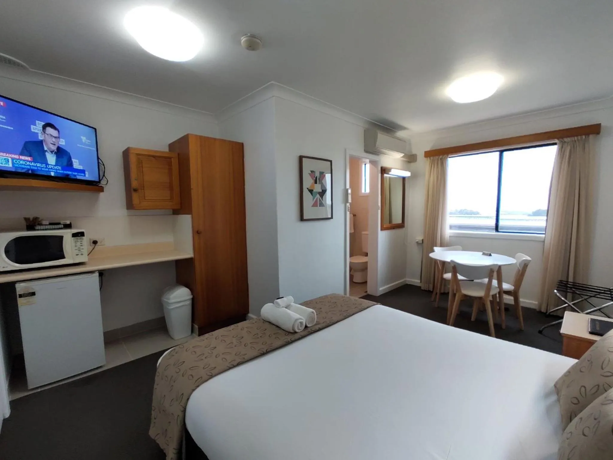 Standard Queen in Bathurst Gold Panner