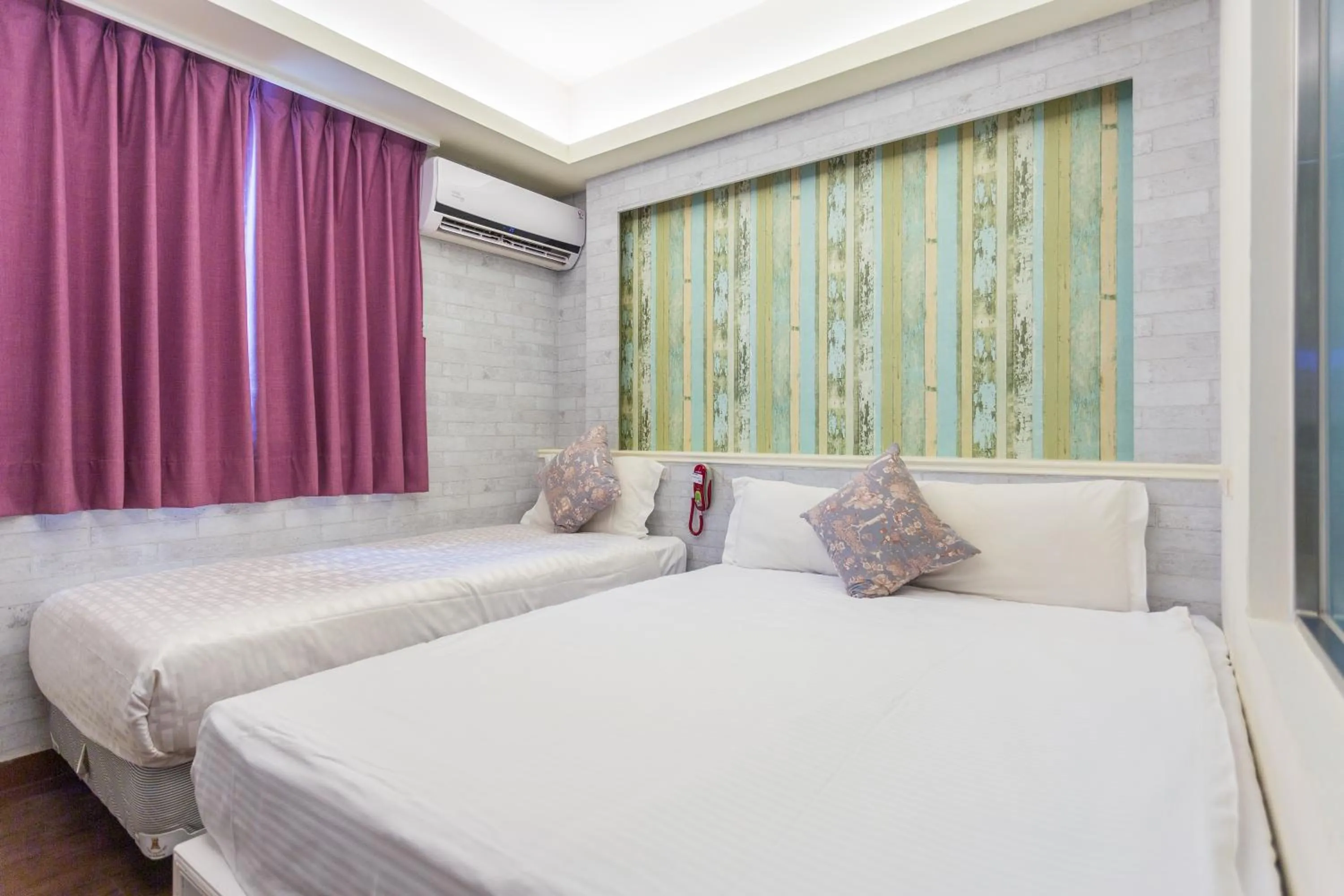 Triple Room in Newrise Hotel