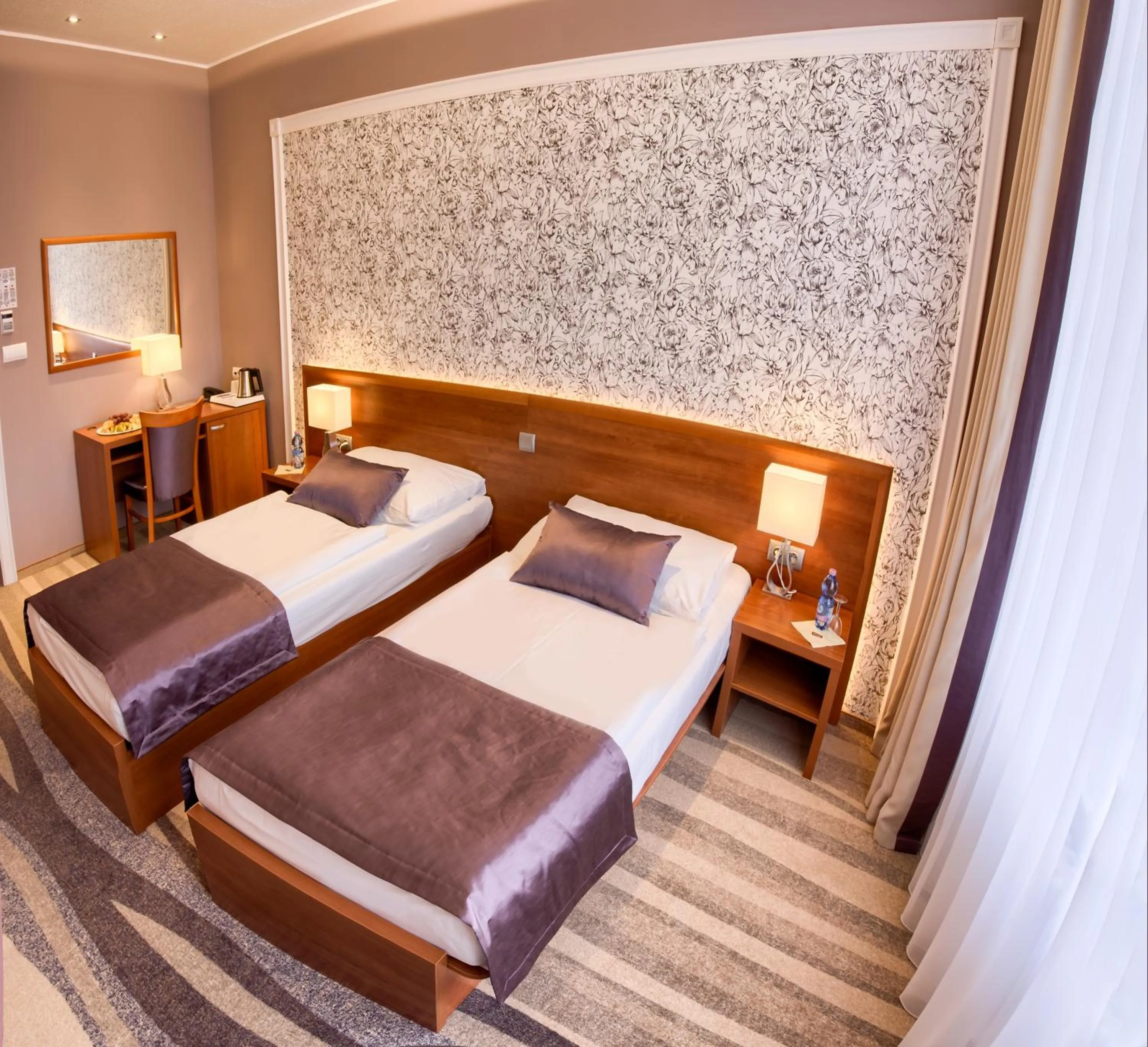 Premium Double or Twin Room with Access to public Relax Center in Avanti Hotel