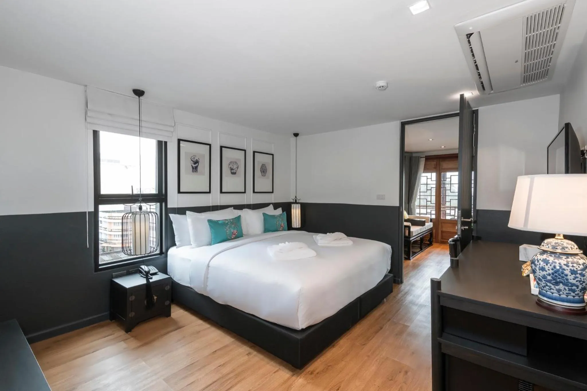 Suite with Balcony in The Lantern Hatyai Hotel