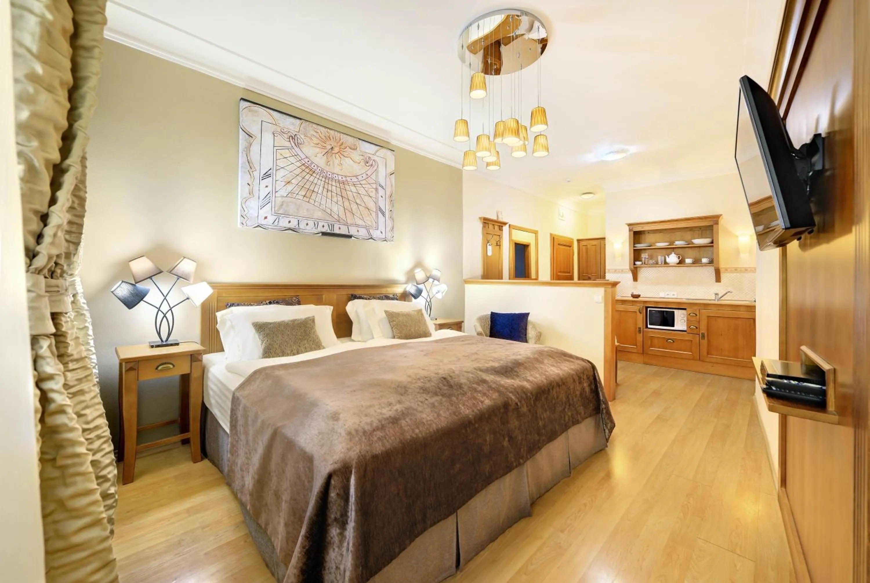 Ground Floor Studio in Castle View Apartments