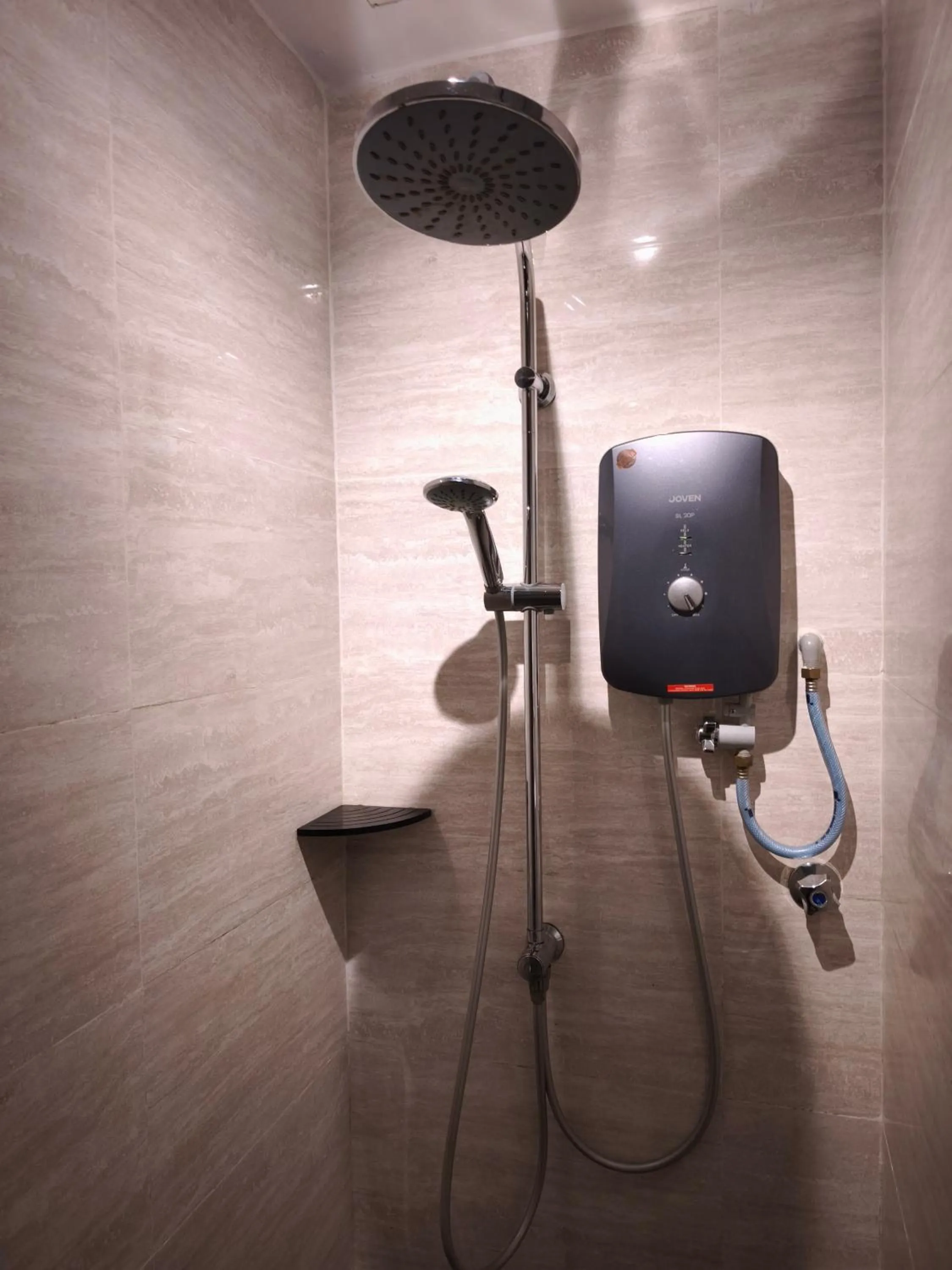 Deluxe Triple Room in Alamis City Kuala Lumpur - Formerly EDC Hotel Kuala Lumpur