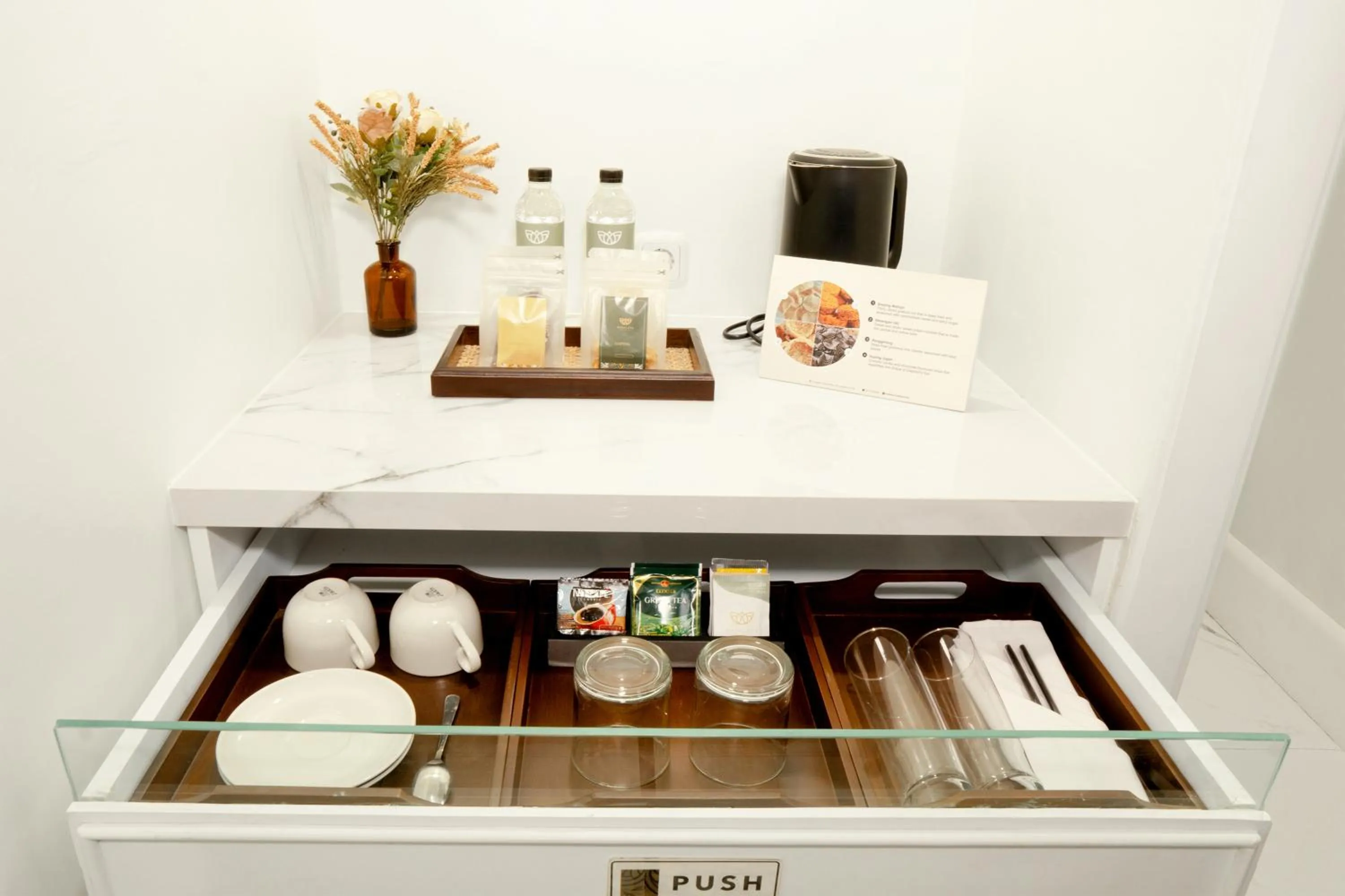 Deluxe Twin Room in MAHALAYA The Legacy Hotel