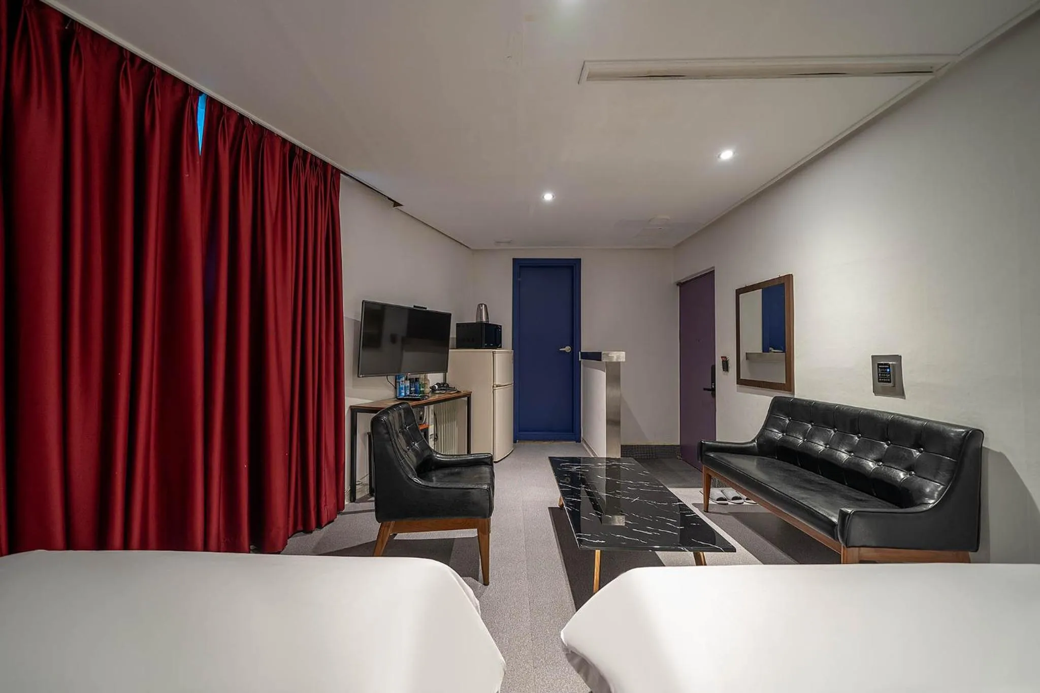 Superior Twin Room in Pacific7 Hotel