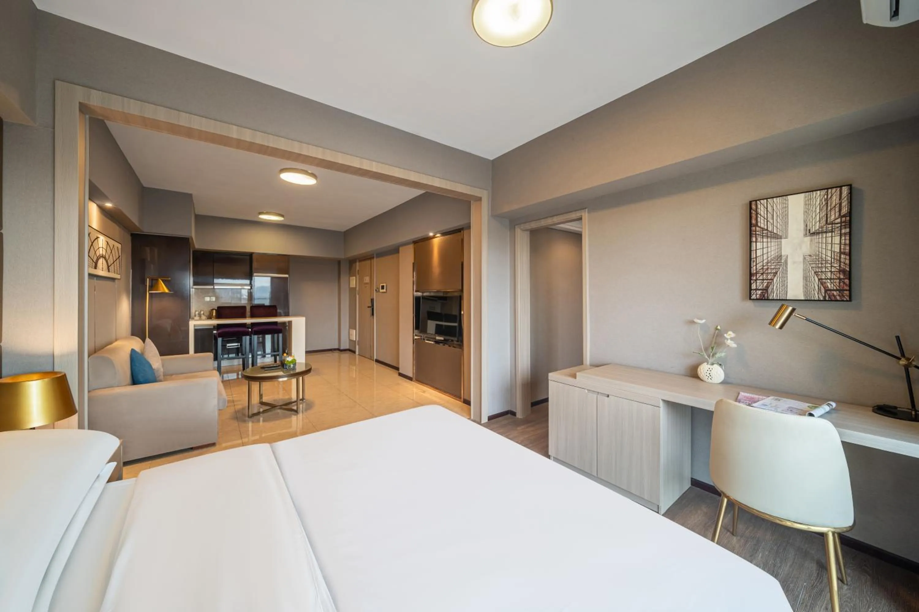 Executive Suite in Foshan Poltton International Serviced Apartment