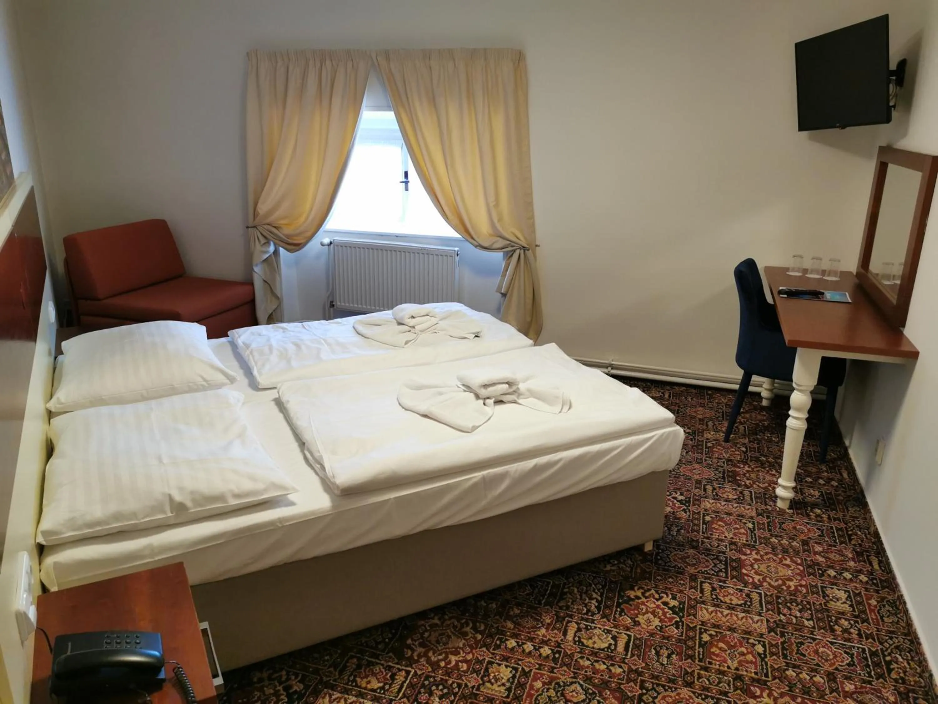 Double or Twin Room with Extra Bed in City-Inn
