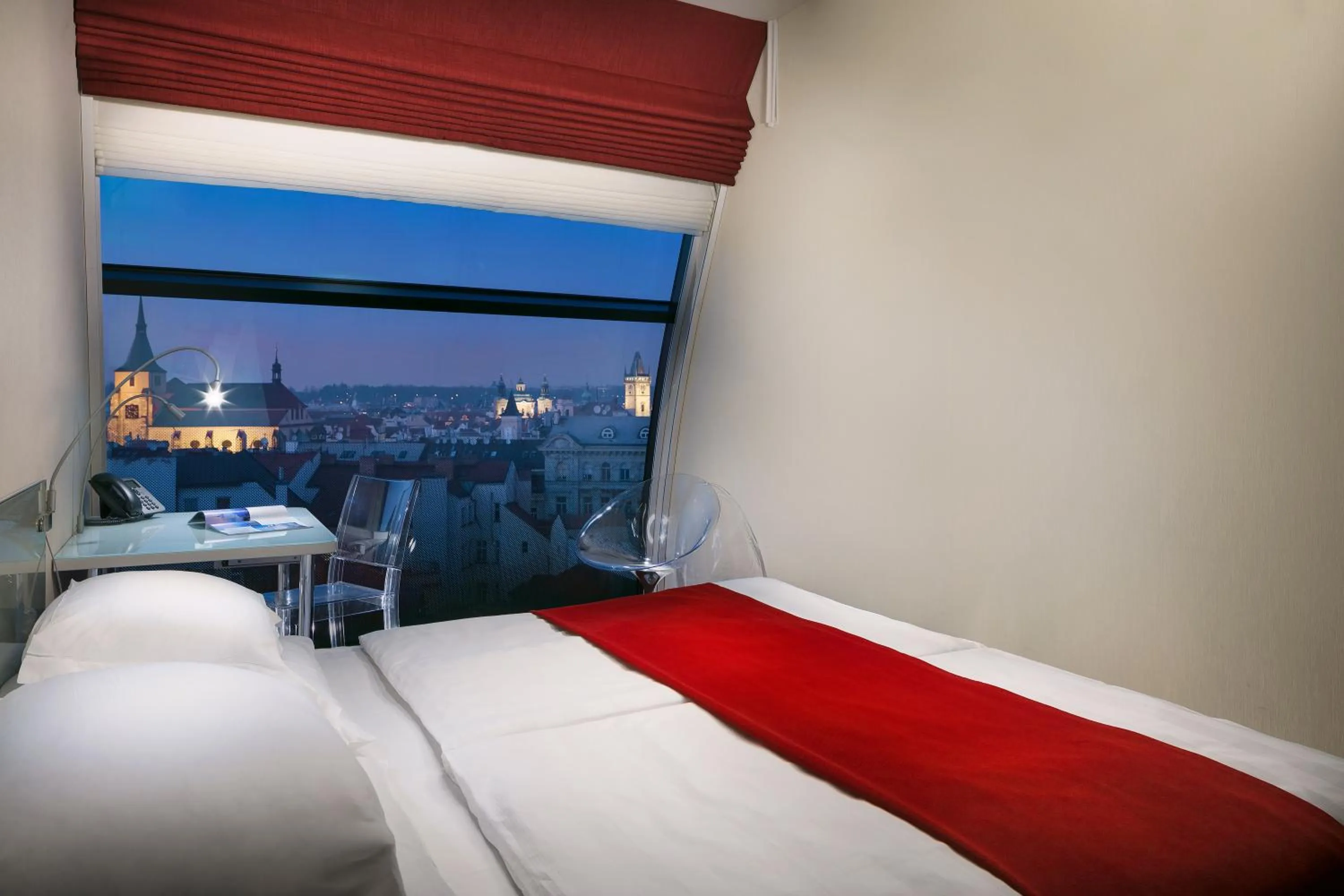 Superior Double or Twin Room with City View in Metropol Design Hotel Old Town