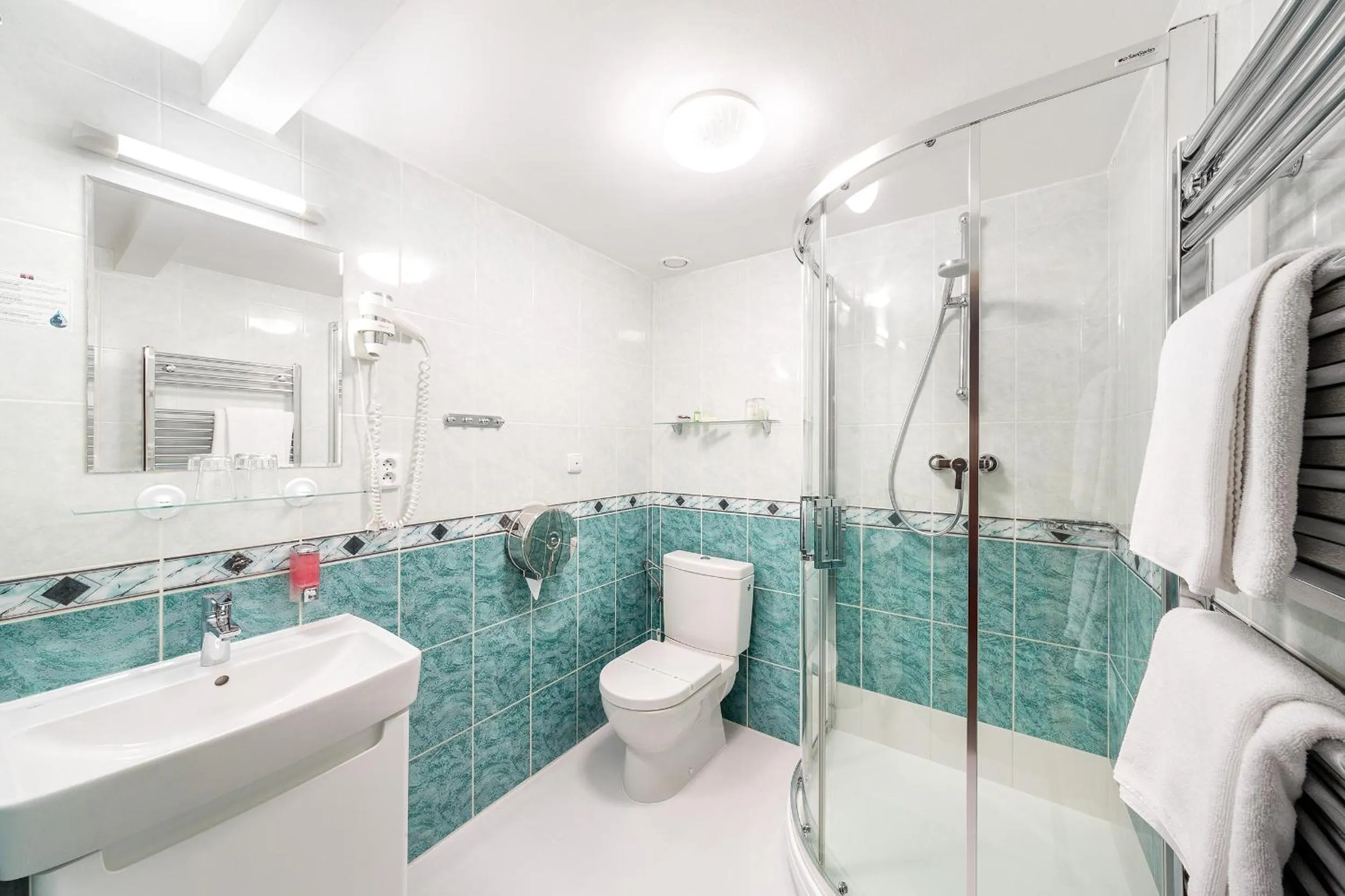 Standard Quadruple Room in Hotel Sněžka