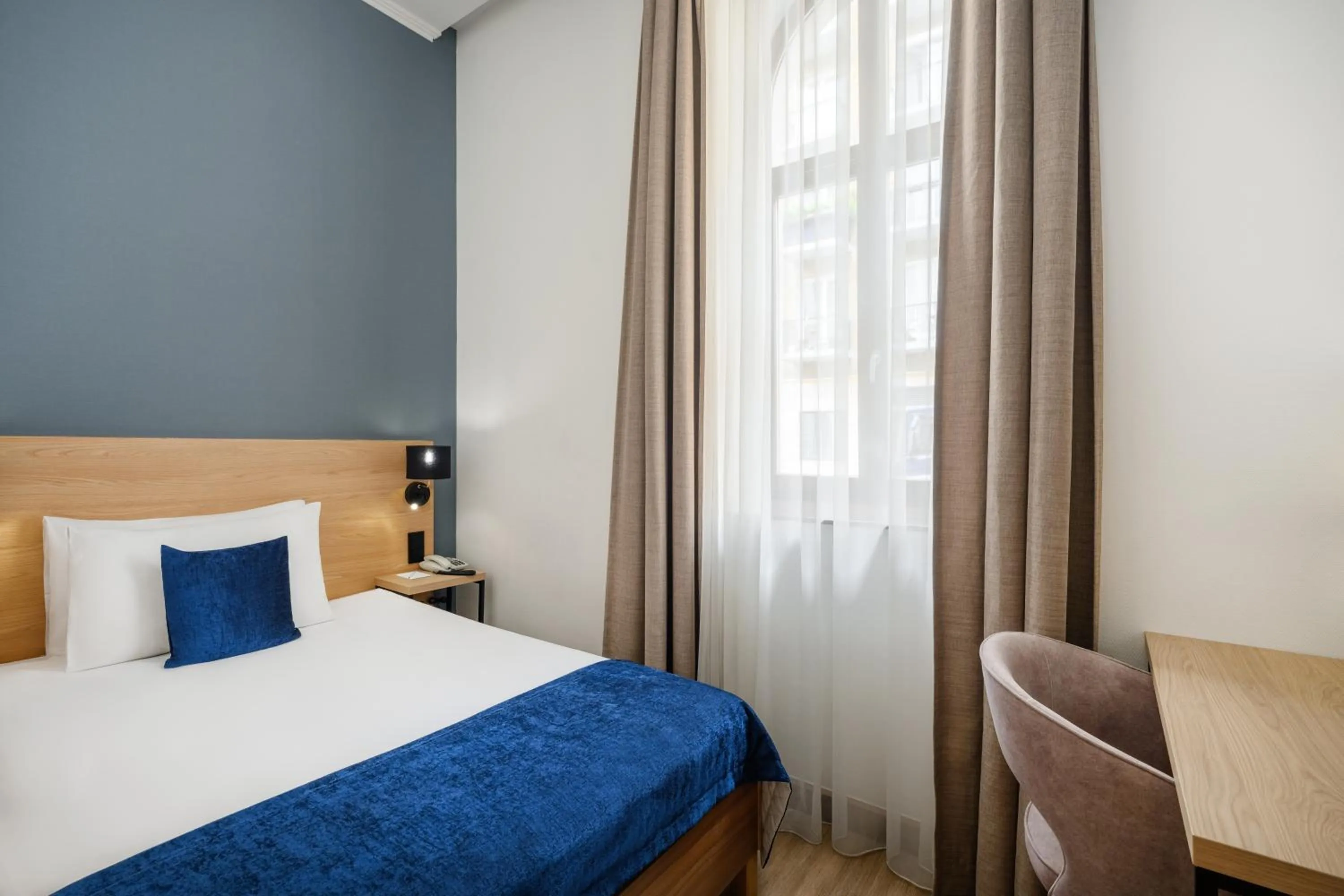 Comfort Single Room in Hotel Bristol Budapest