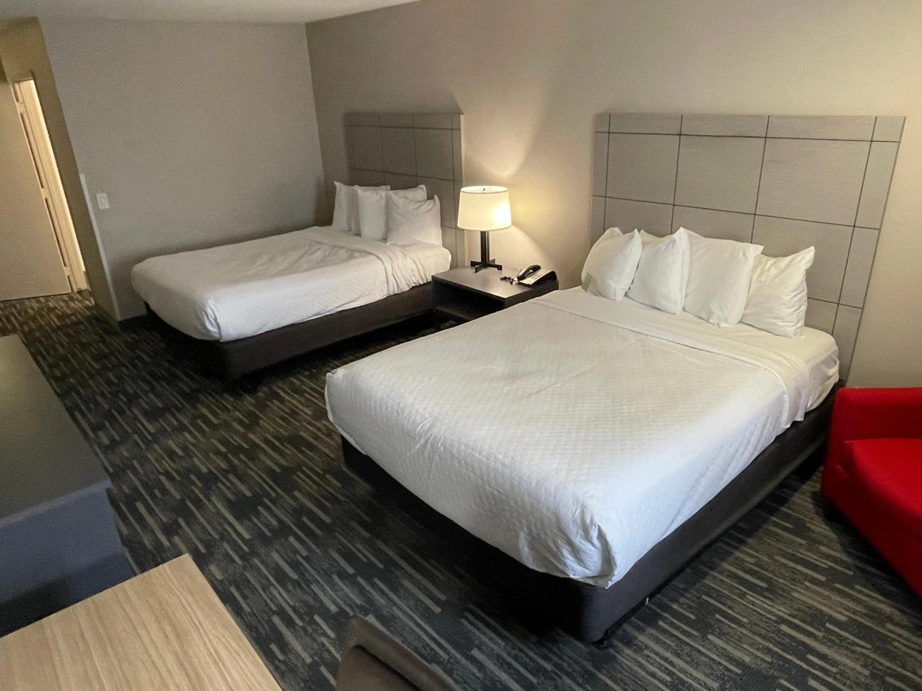 Queen Room with Two Queen Beds and Roll-In Shower - Non-Smoking in Country Inn & Suites by Radisson, Bakersfield, CA
