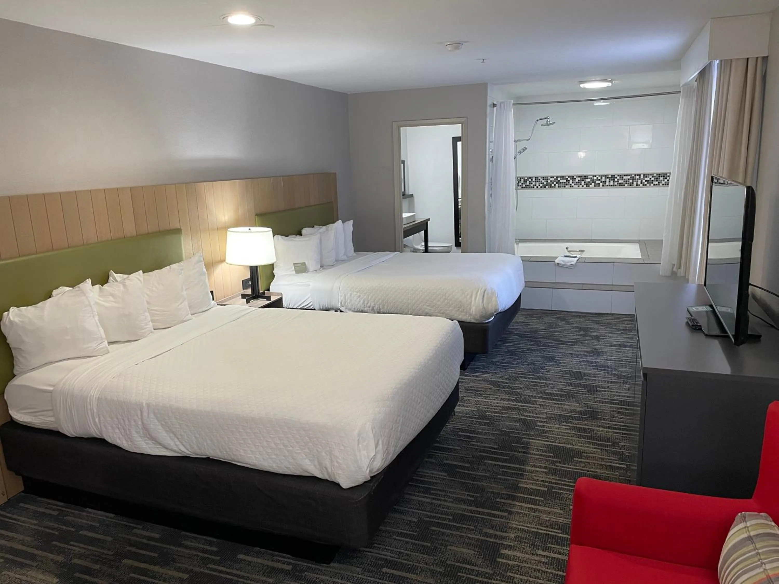 Whirlpool Suite with Two Queen Beds - Non-Smoking in Country Inn & Suites by Radisson, Bakersfield, CA