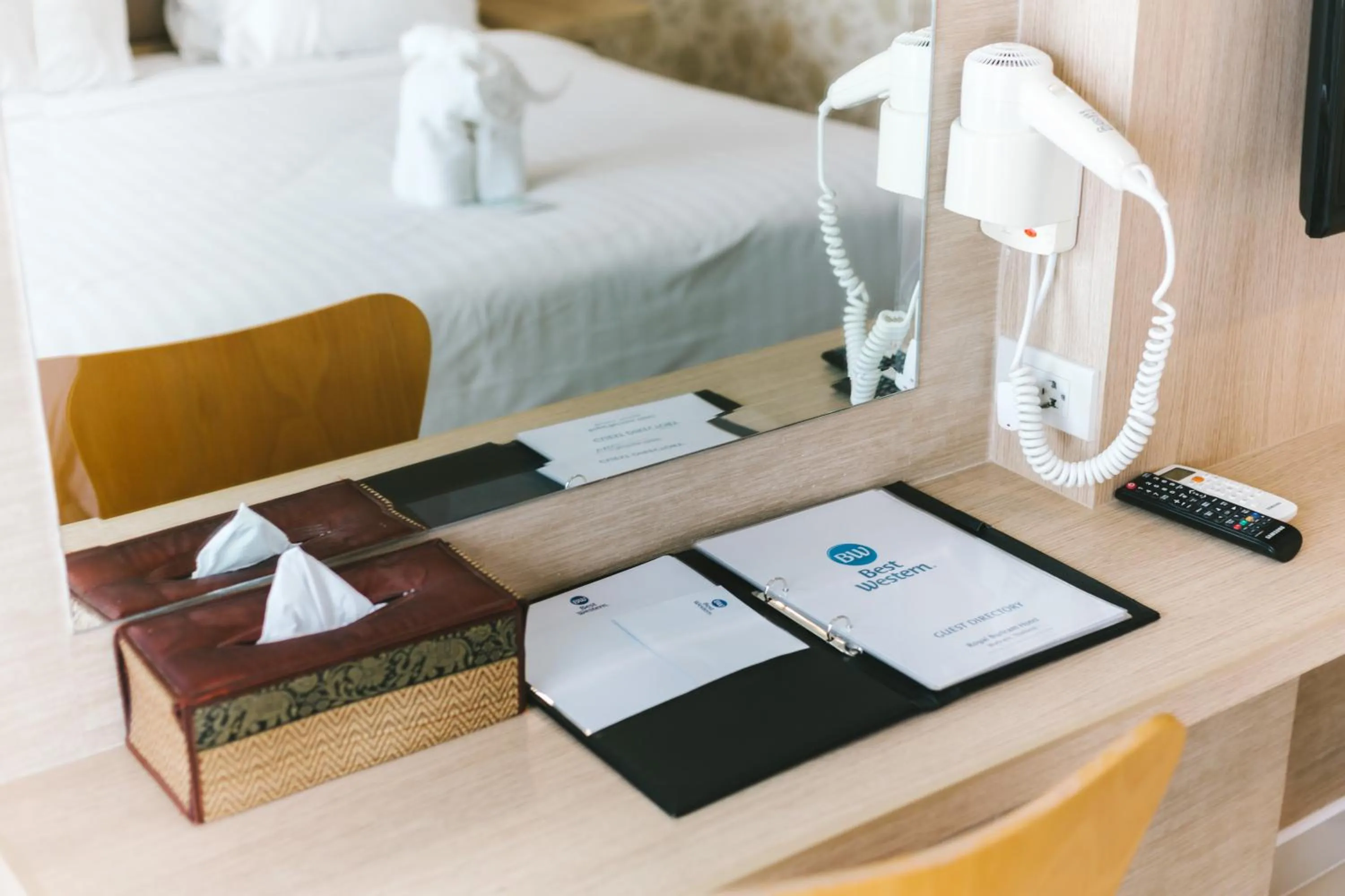 Deluxe King Room in Best Western Royal Buriram