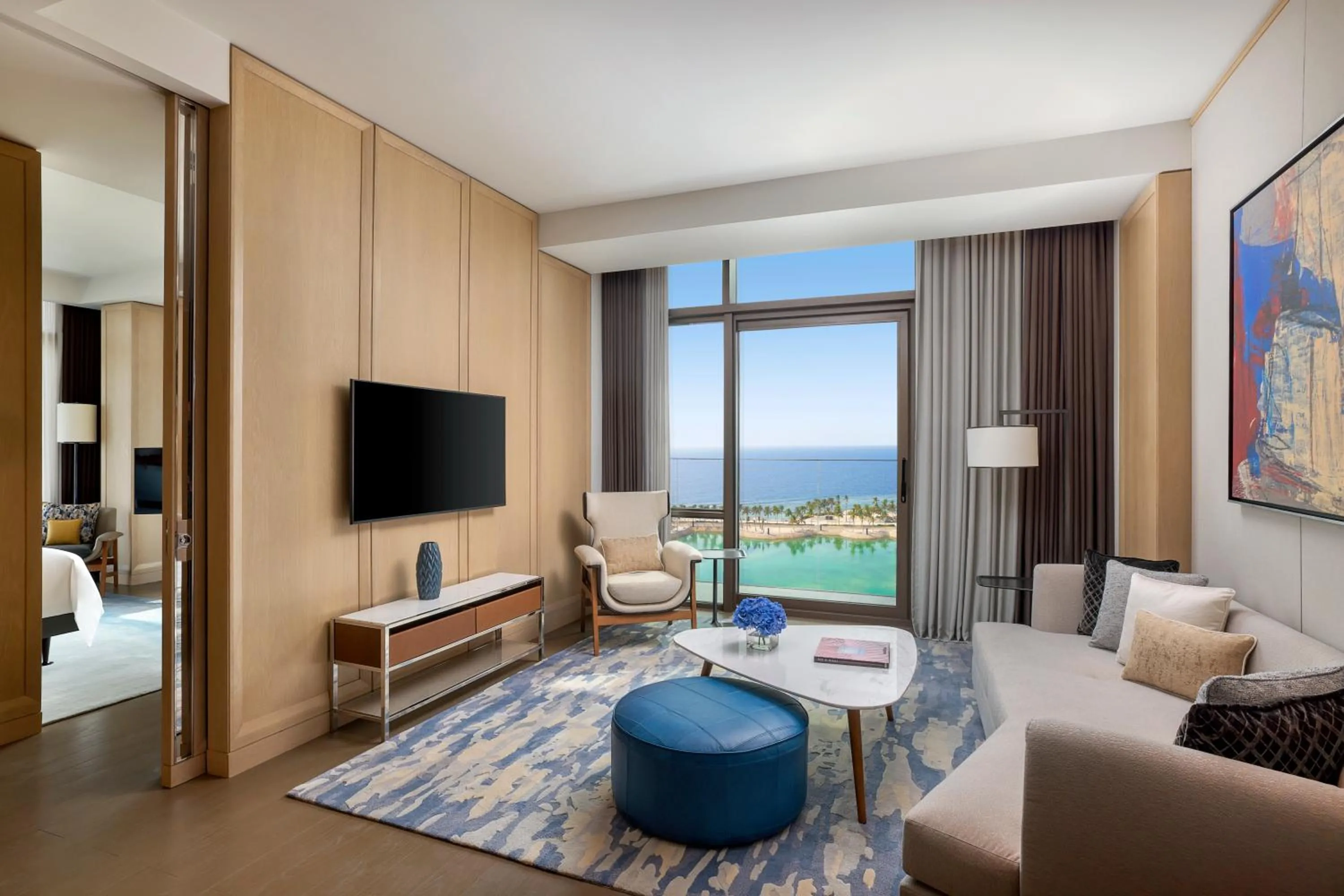 Horizon Suite Sea View King   in Shangri-La Jeddah