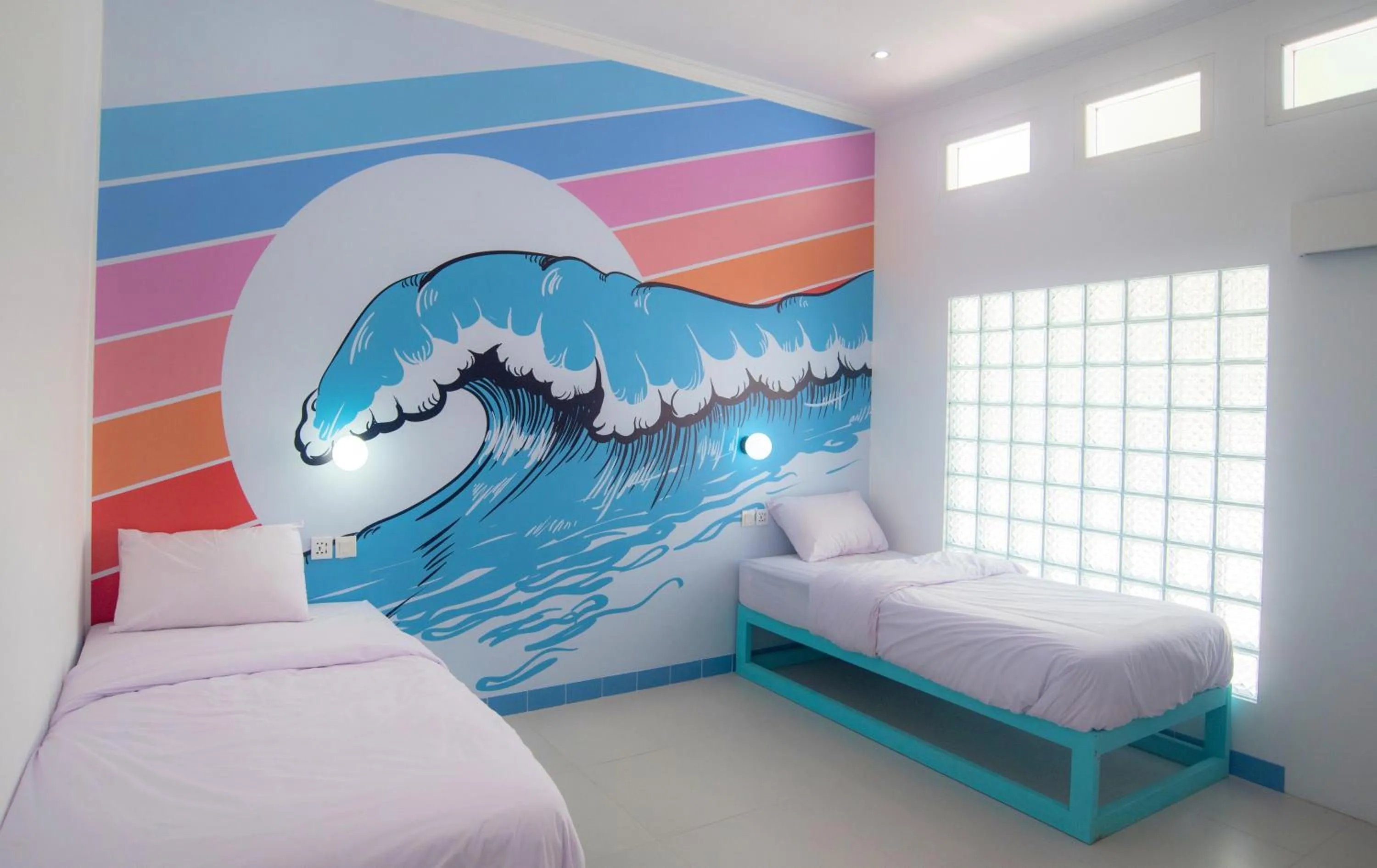 Standard Twin Room - single occupancy in Mad Monkey Kuta Lombok