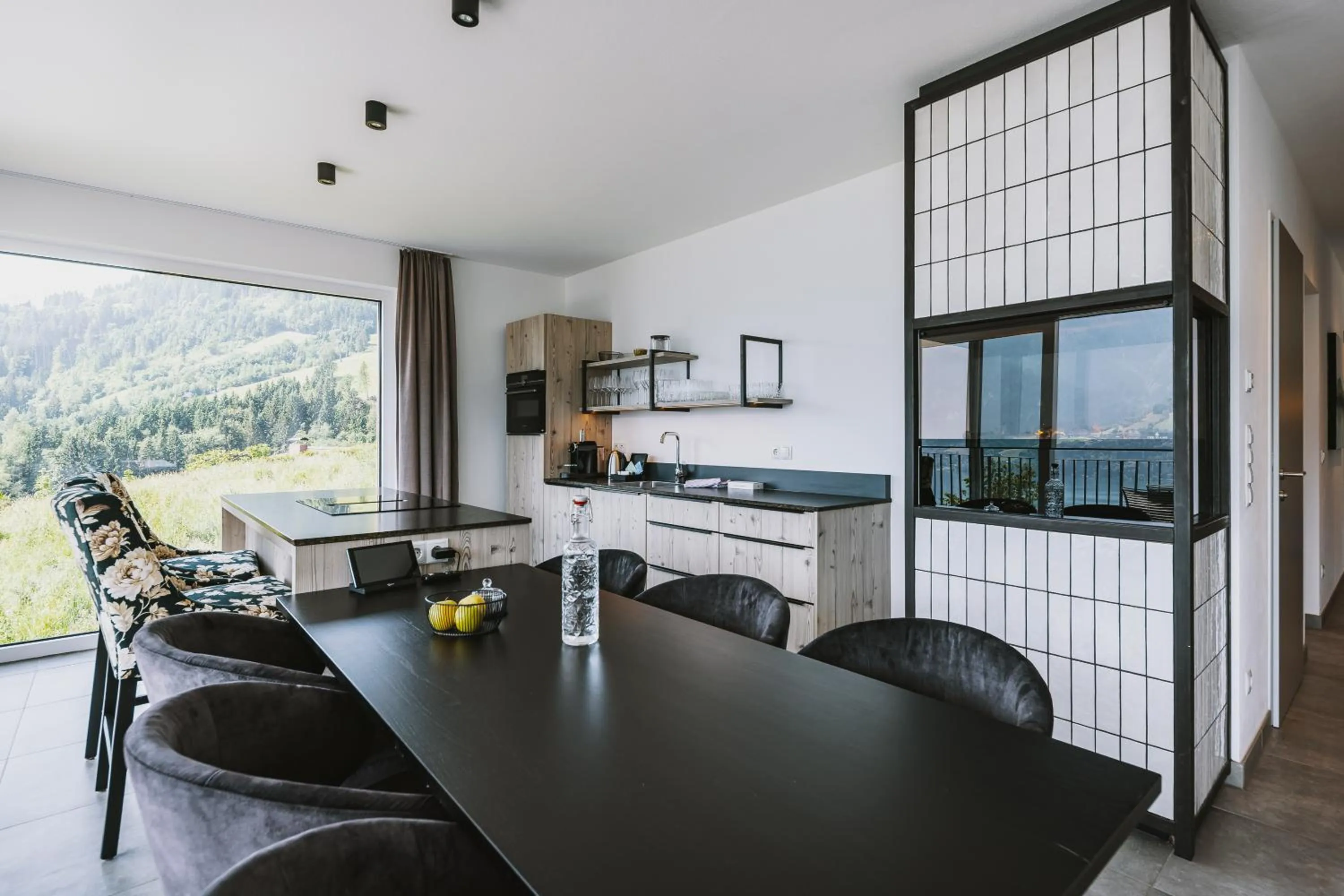 Three-Bedroom Suite with Sauna in Nikolaus by AvenidA Panoramic Wellness Suites