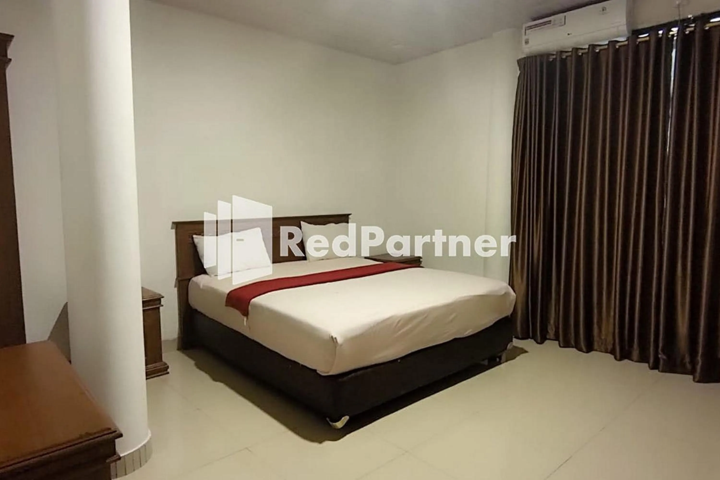 Standard Double Room in Hotel Abna Sangatta Mitra RedDoorz