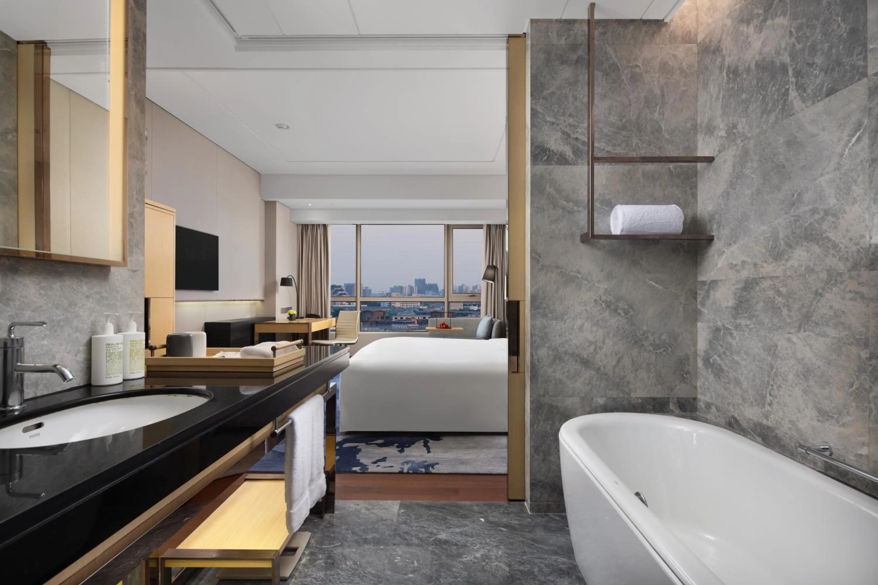 Superior Room King in New World Beijing Hotel