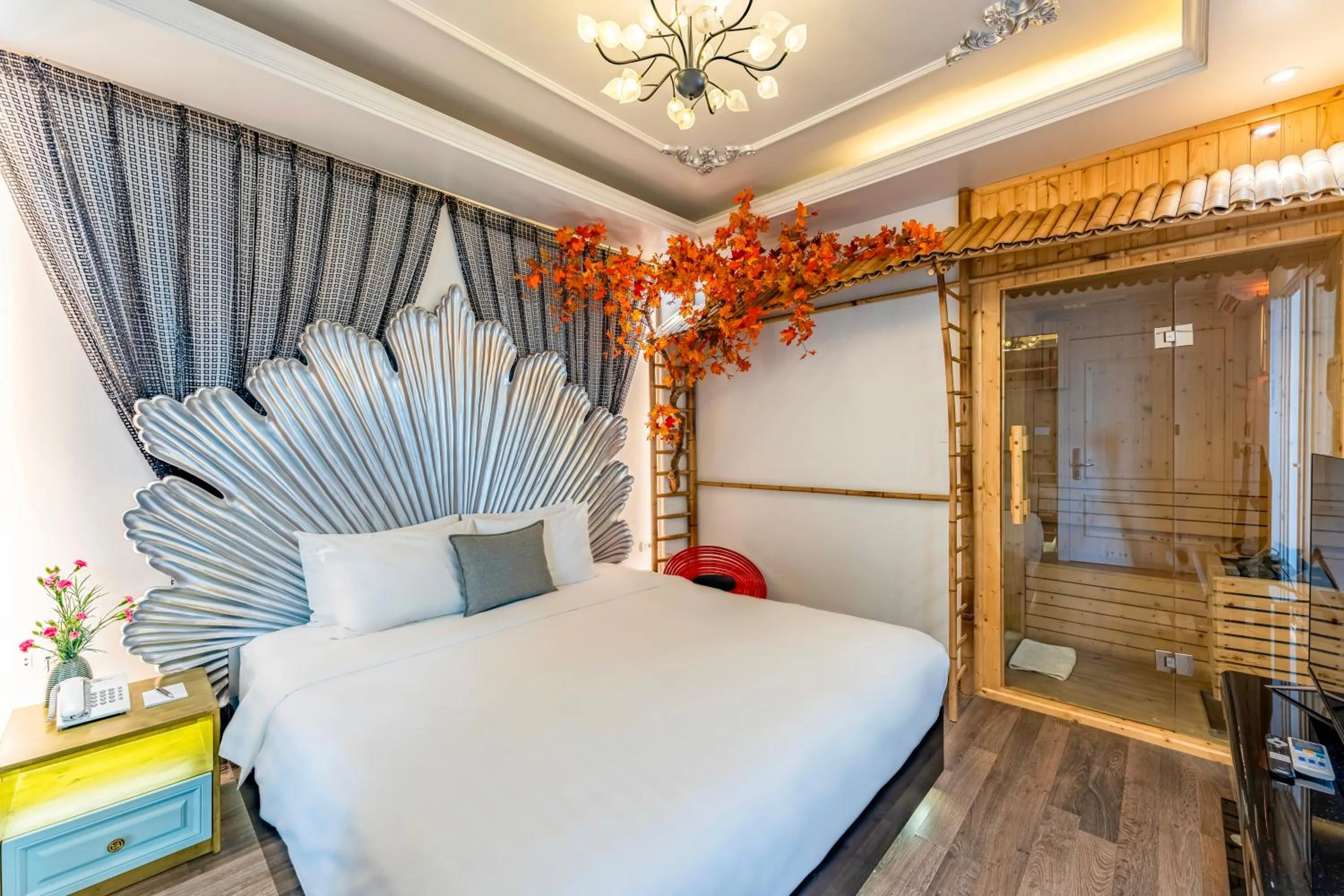 King Suite in Mai Hotel