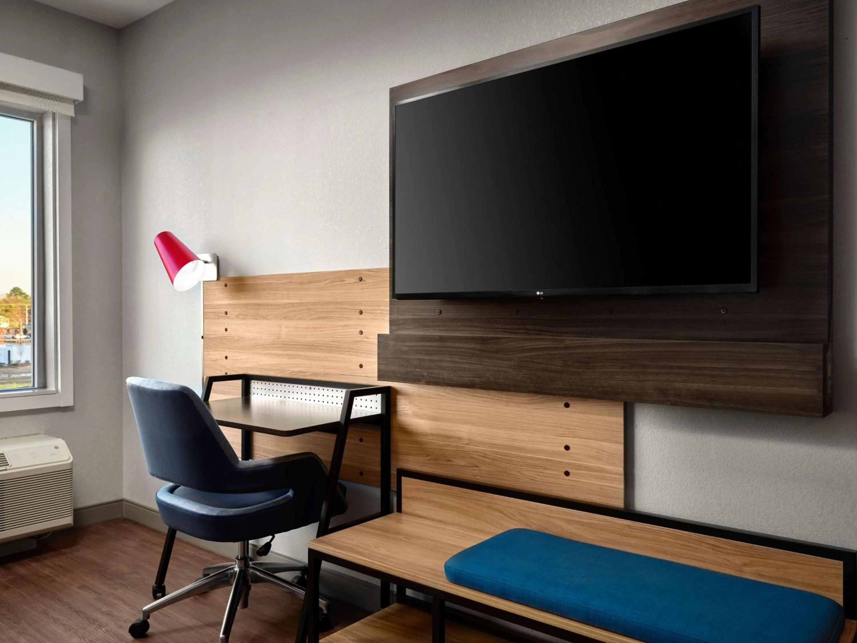 Queen Room with Two Queen Beds in Tru By Hilton Tupelo, Ms