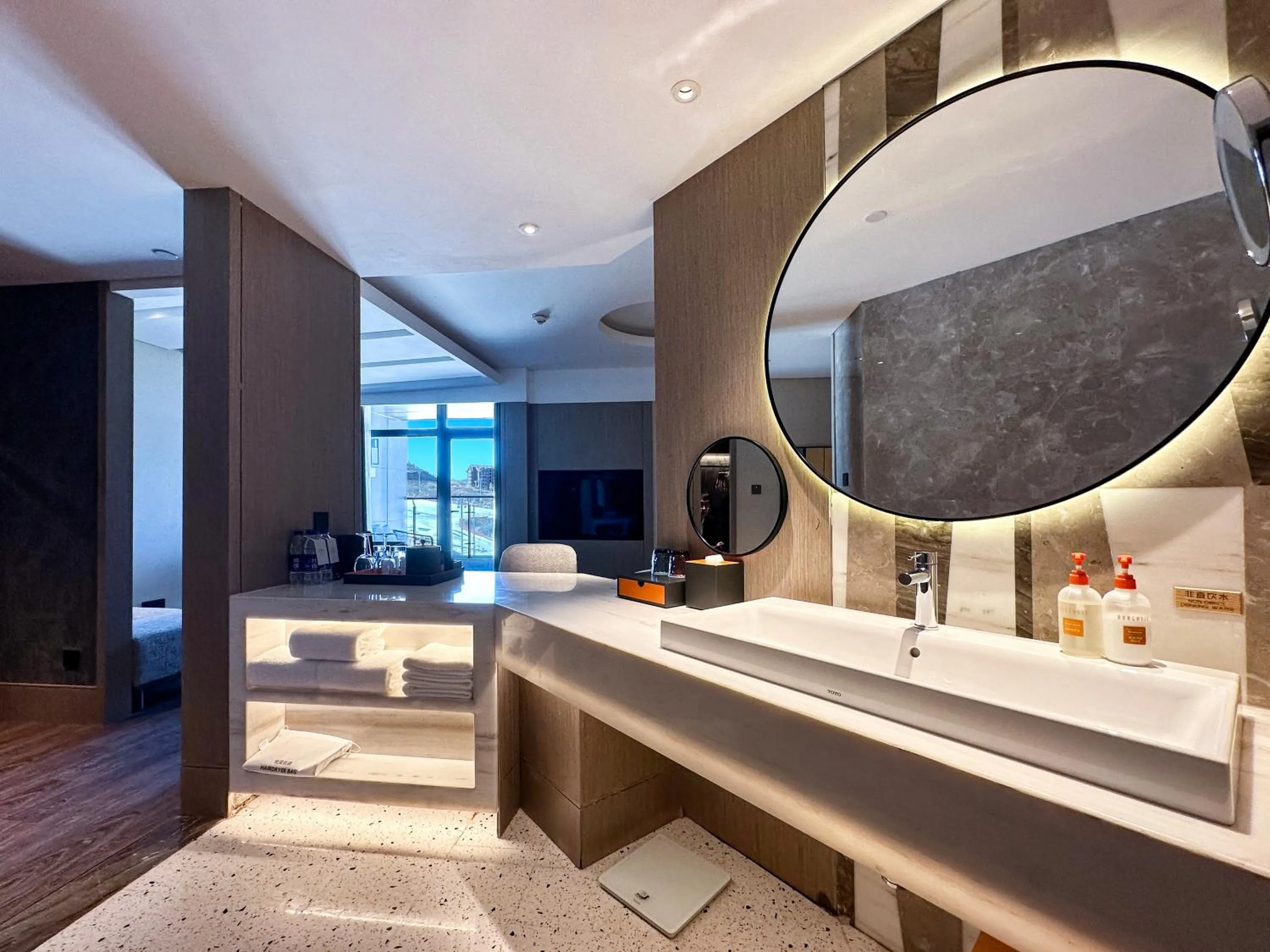 Junior King Suite in Crowne Plaza Chongli Resort by IHG