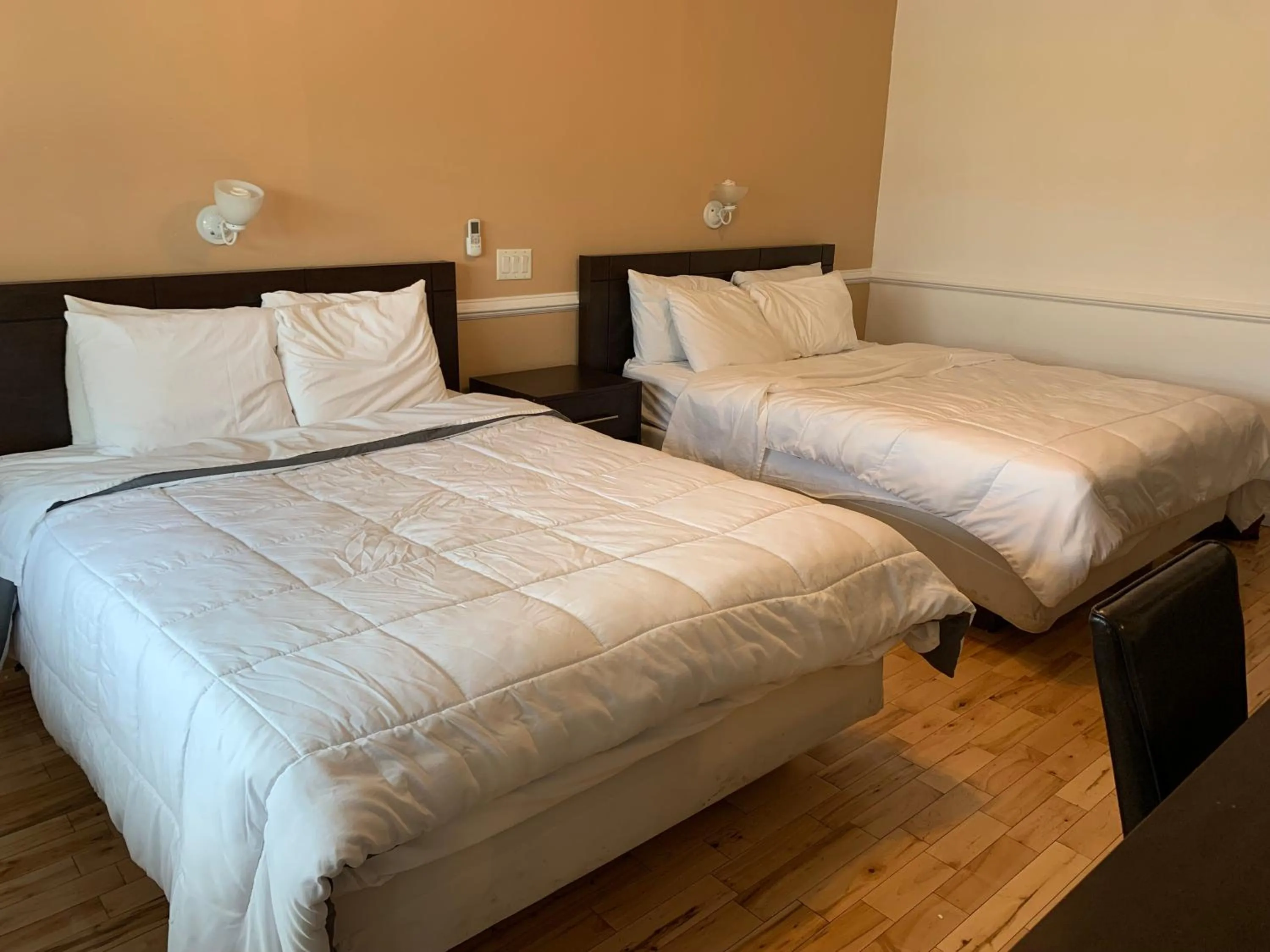 Deluxe Double Room in Harbourview Inn and Suites