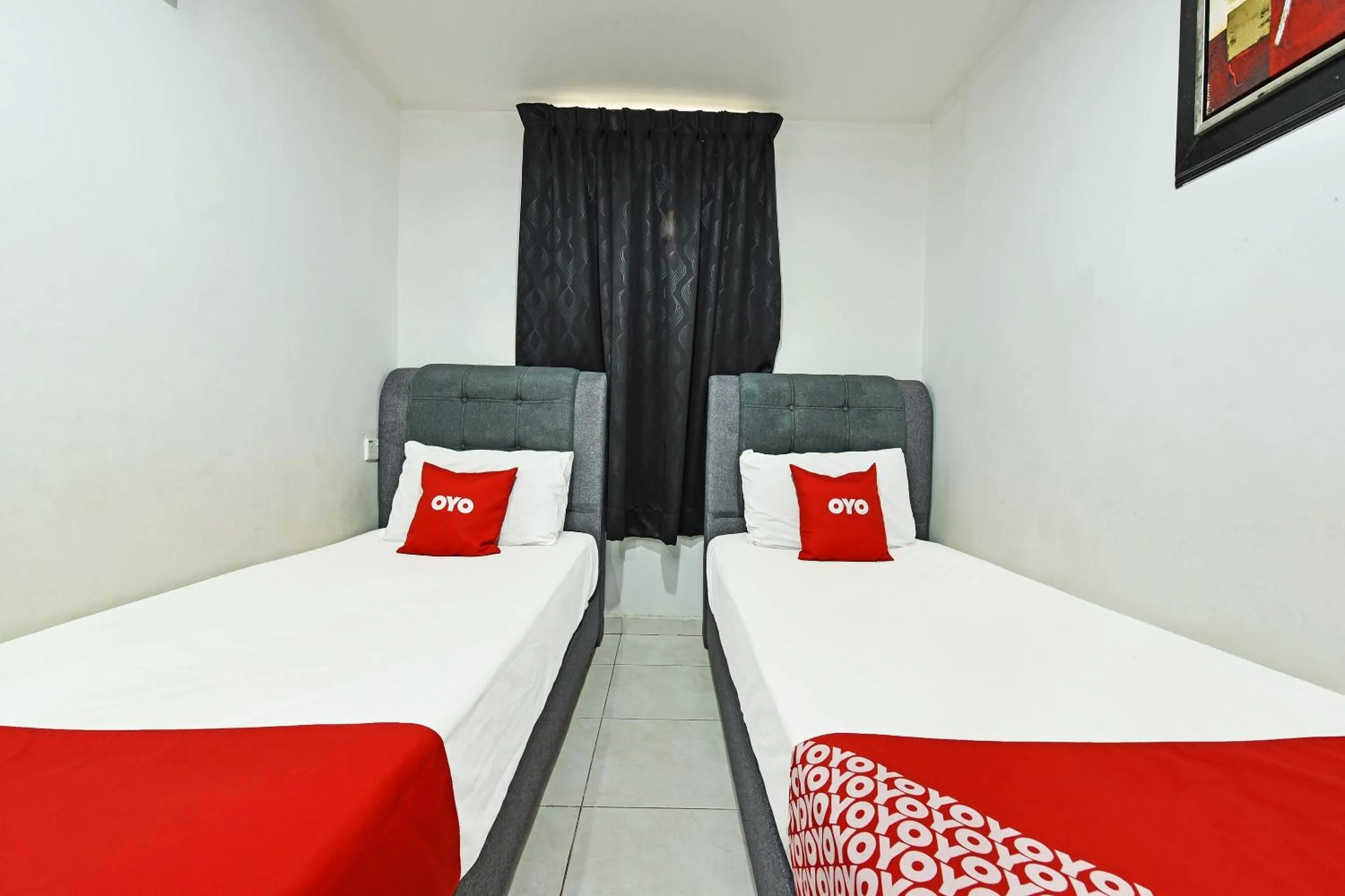 Deluxe Twin Room in Hotel O Gemilang