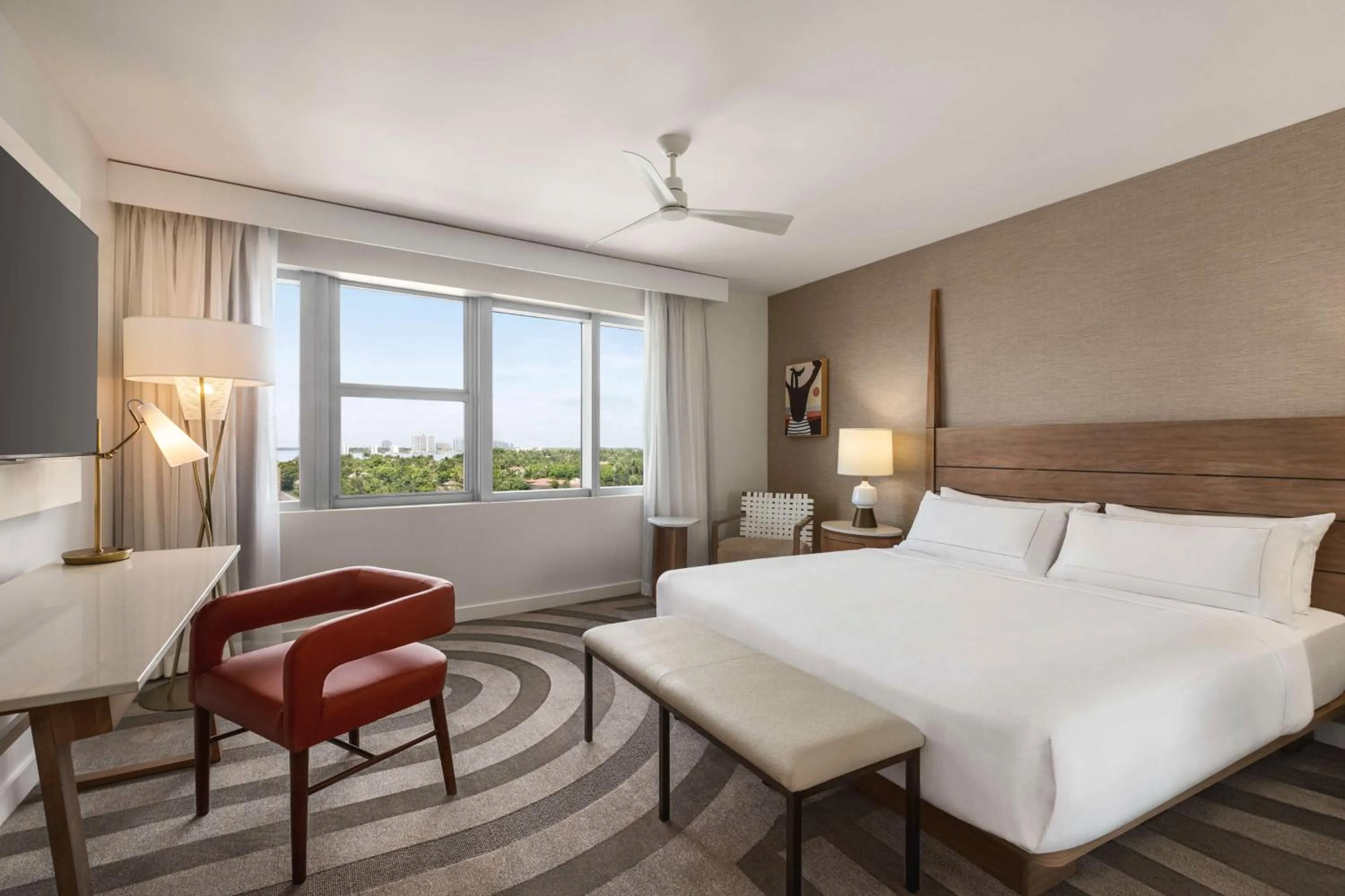 Standard King Roll-In Shower - Disability Access in Hilton Cabana Miami Beach Resort