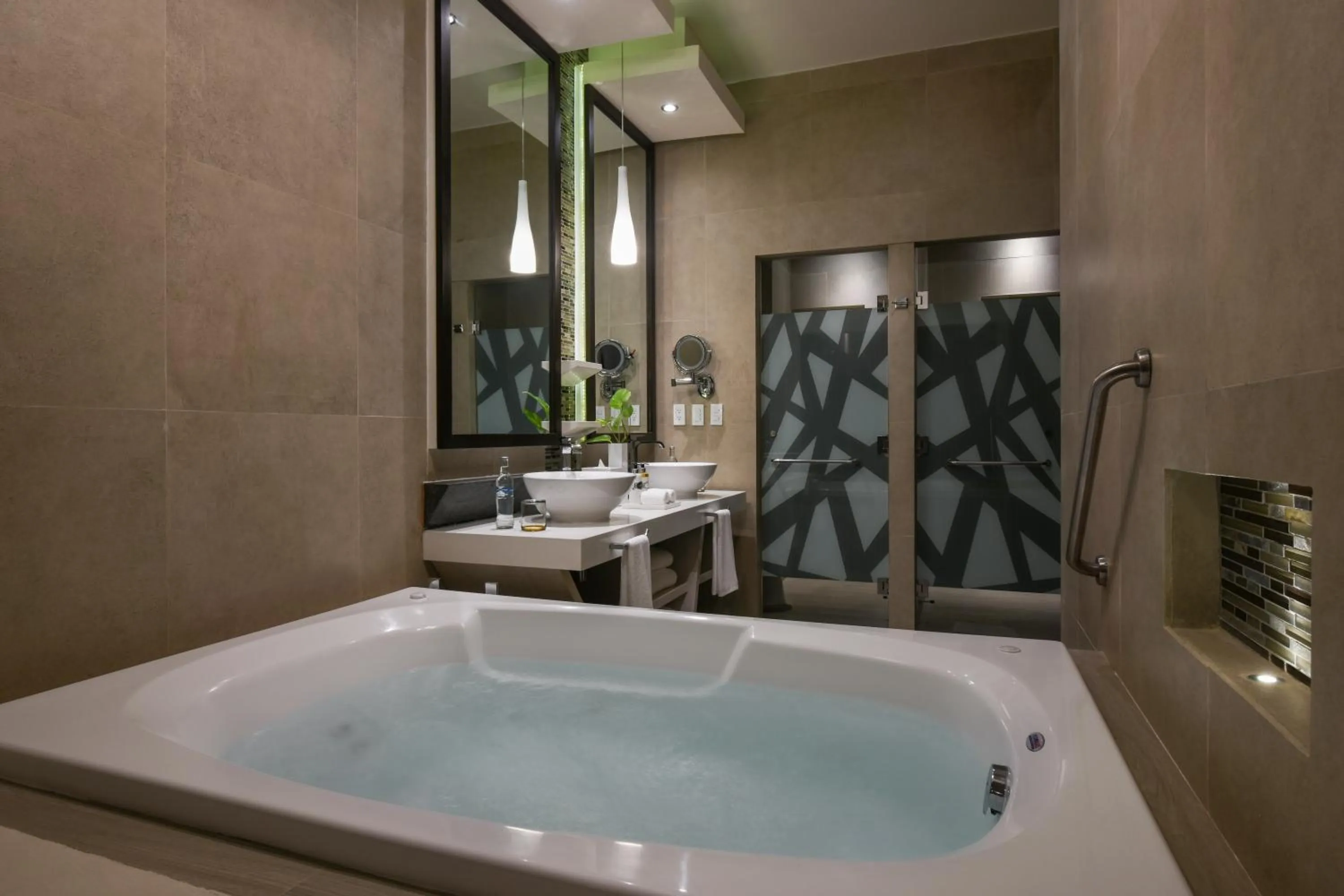 Oceanfront Swim Up Suites in El Dorado Seaside Suites Oceanfront, Catamarán, Ecoturistic Ranch, All & More Inclusive - Adults Only