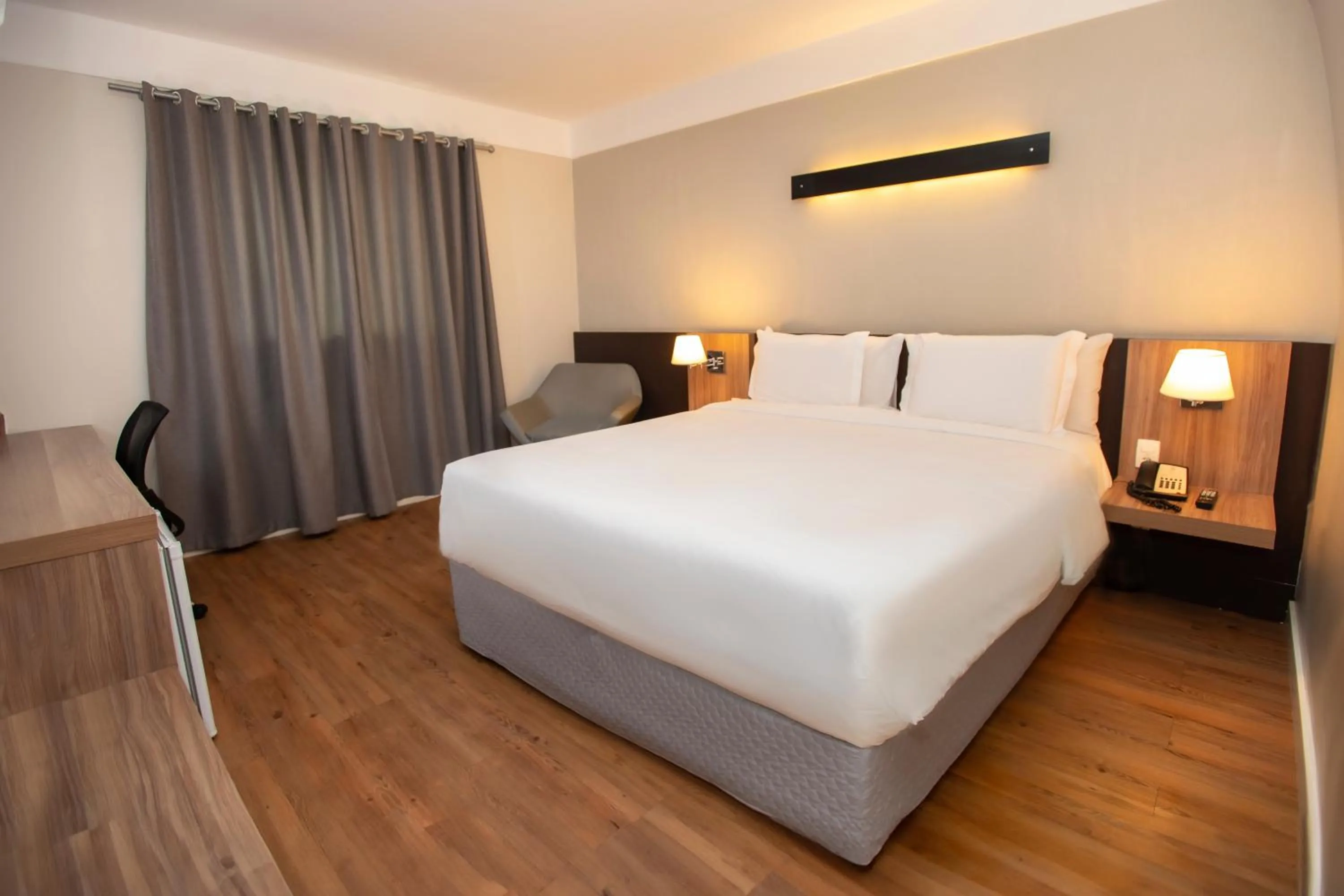 Superior Double  - single occupancy in Delmond Hotel
