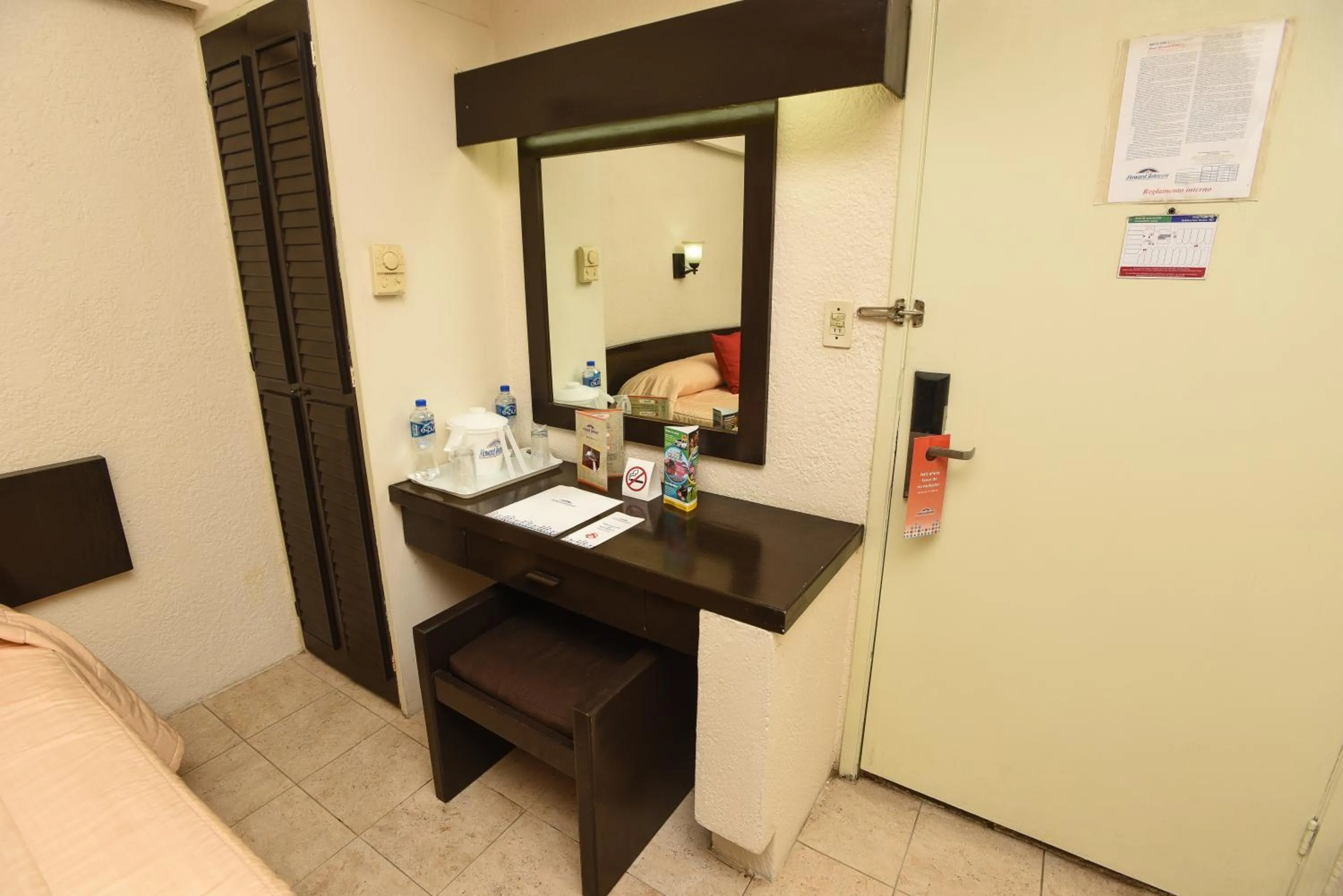 Double Room Interior in Howard Johnson by Wyndham Veracruz