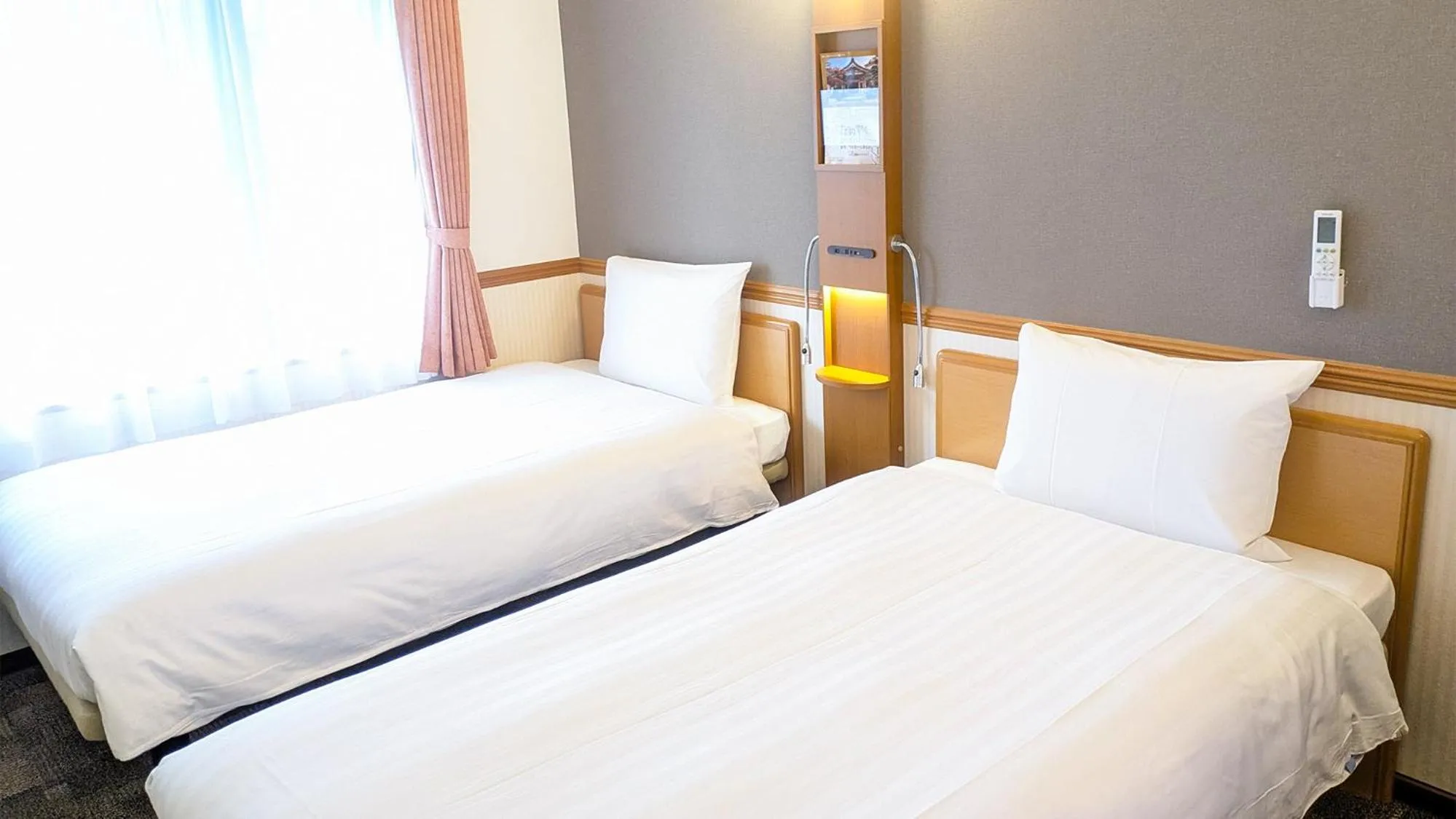 Twin Room - Smoking in Toyoko Inn Tottori-eki Minami-guchi